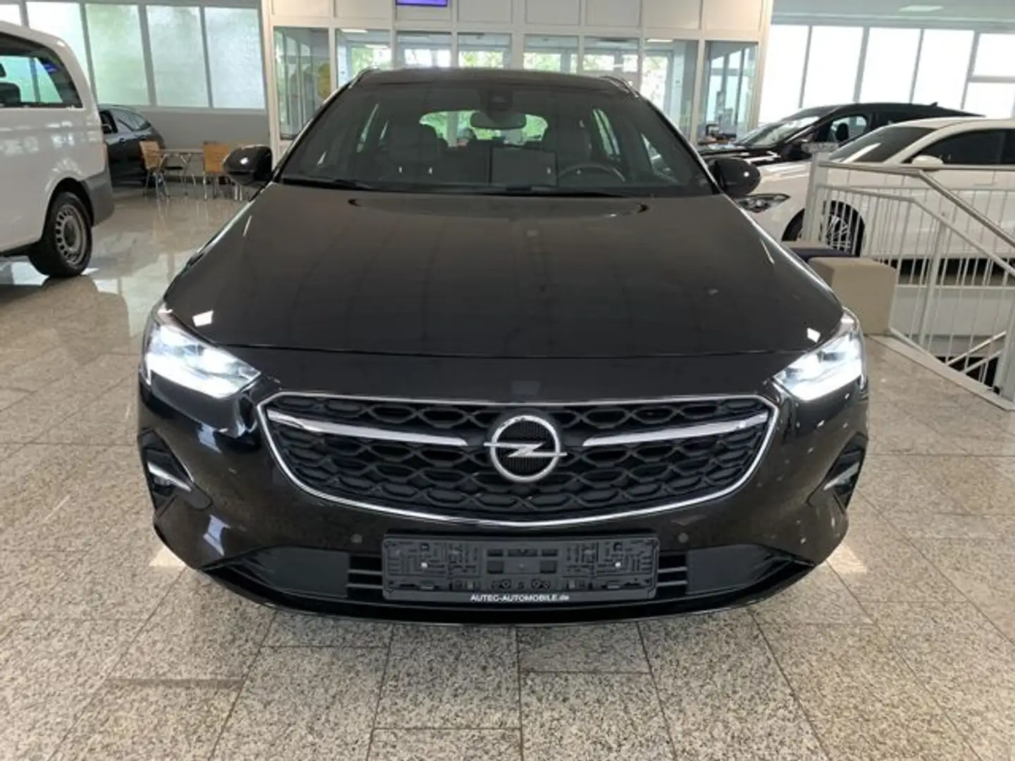 Opel Insignia ST Business Elegance HEAD-UP+SHZ+KAMERA Zwart - 2