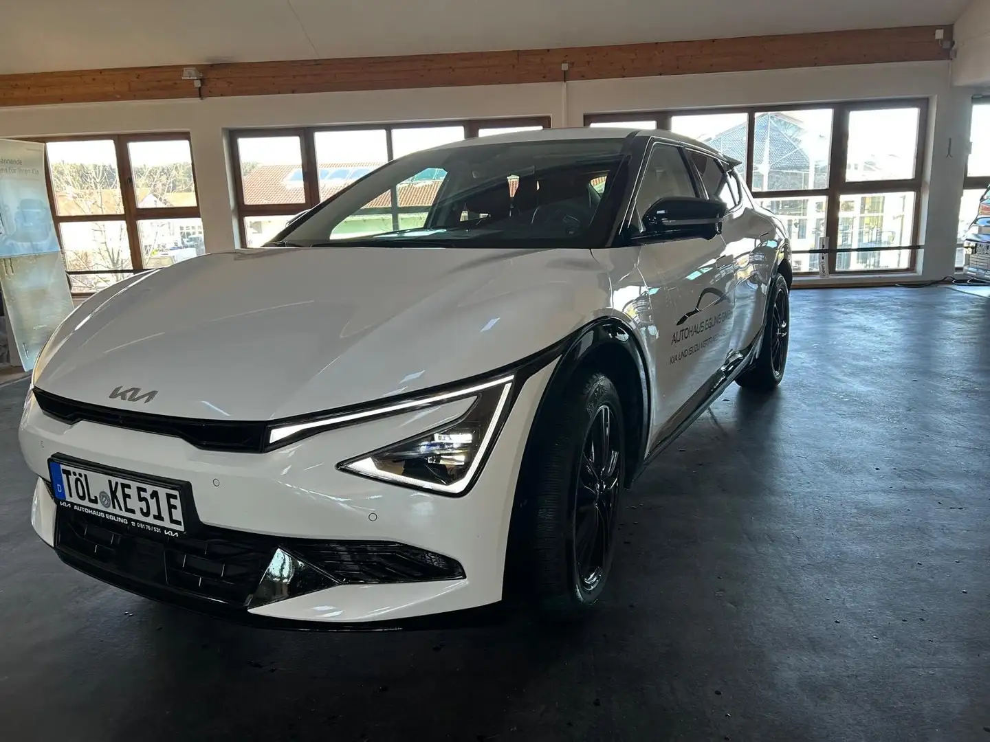 Kia EV6 Earth 2WD Weiß - 1