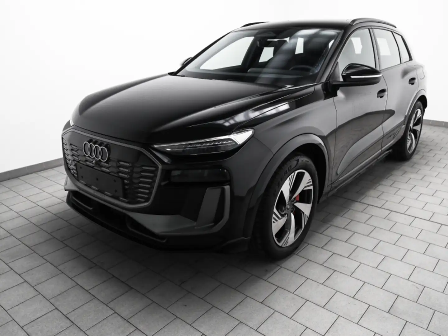 Audi Q6 SUV 55 quattro AHK Matrix TechPlus Beifahrerdispla Schwarz - 2
