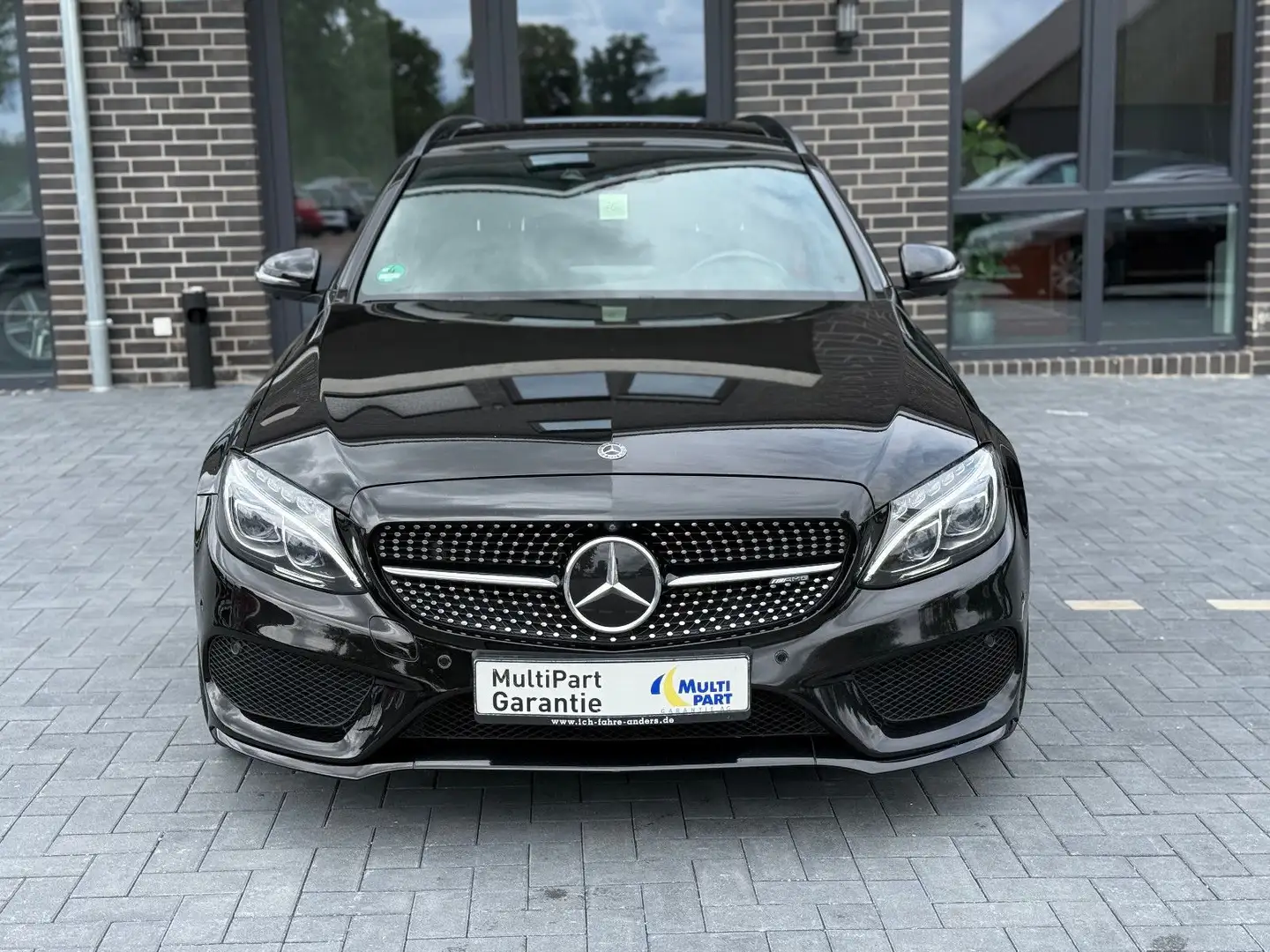 Mercedes-Benz C 43 AMG T AMG 4Matic*HUD*PANORAMA*LED*360°*LEDER* Černá - 2