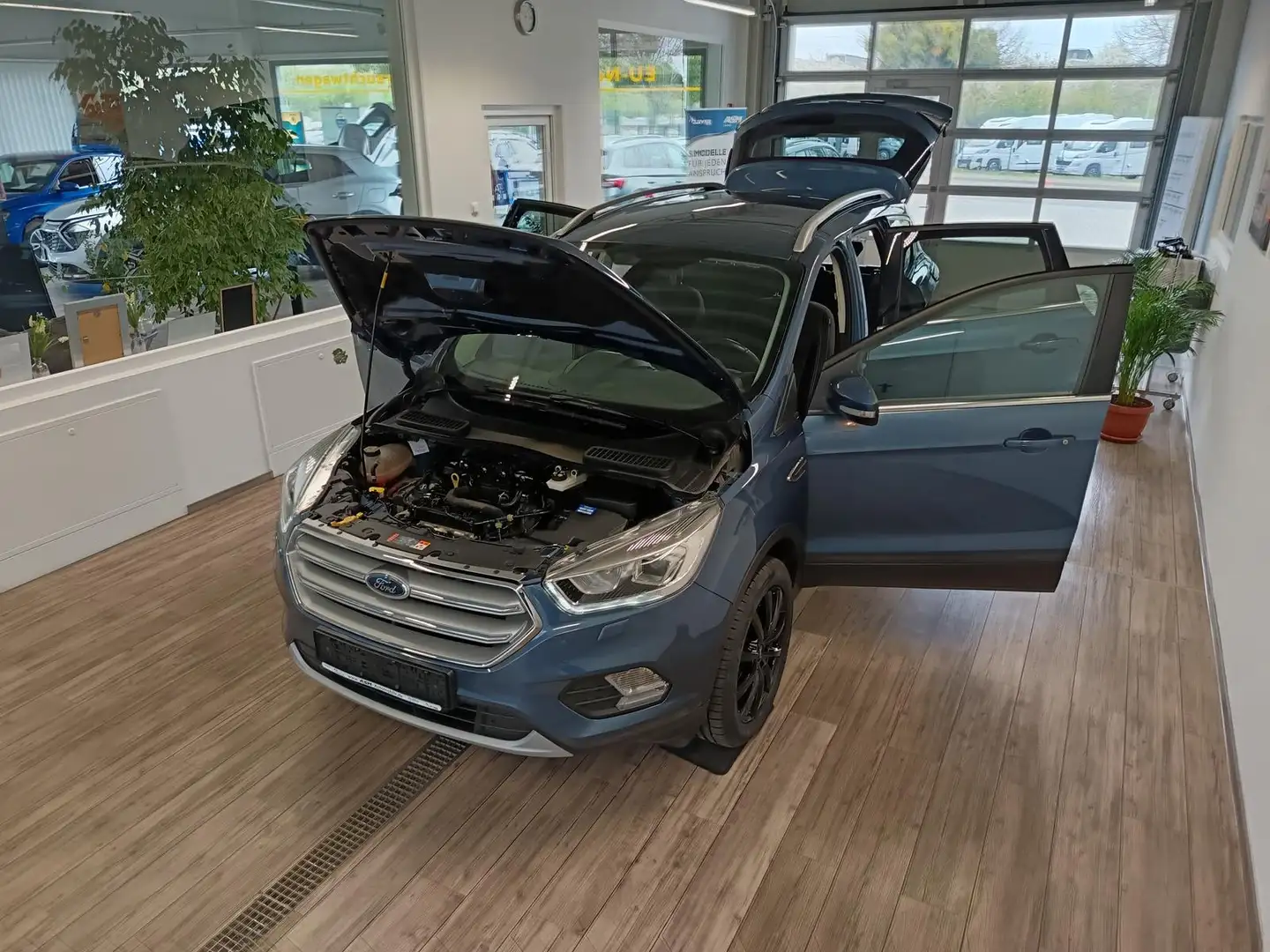 Ford Kuga Cool & Connect 1,5 110 kW*NAVI*AHK*TEMP*PDC Blau - 2