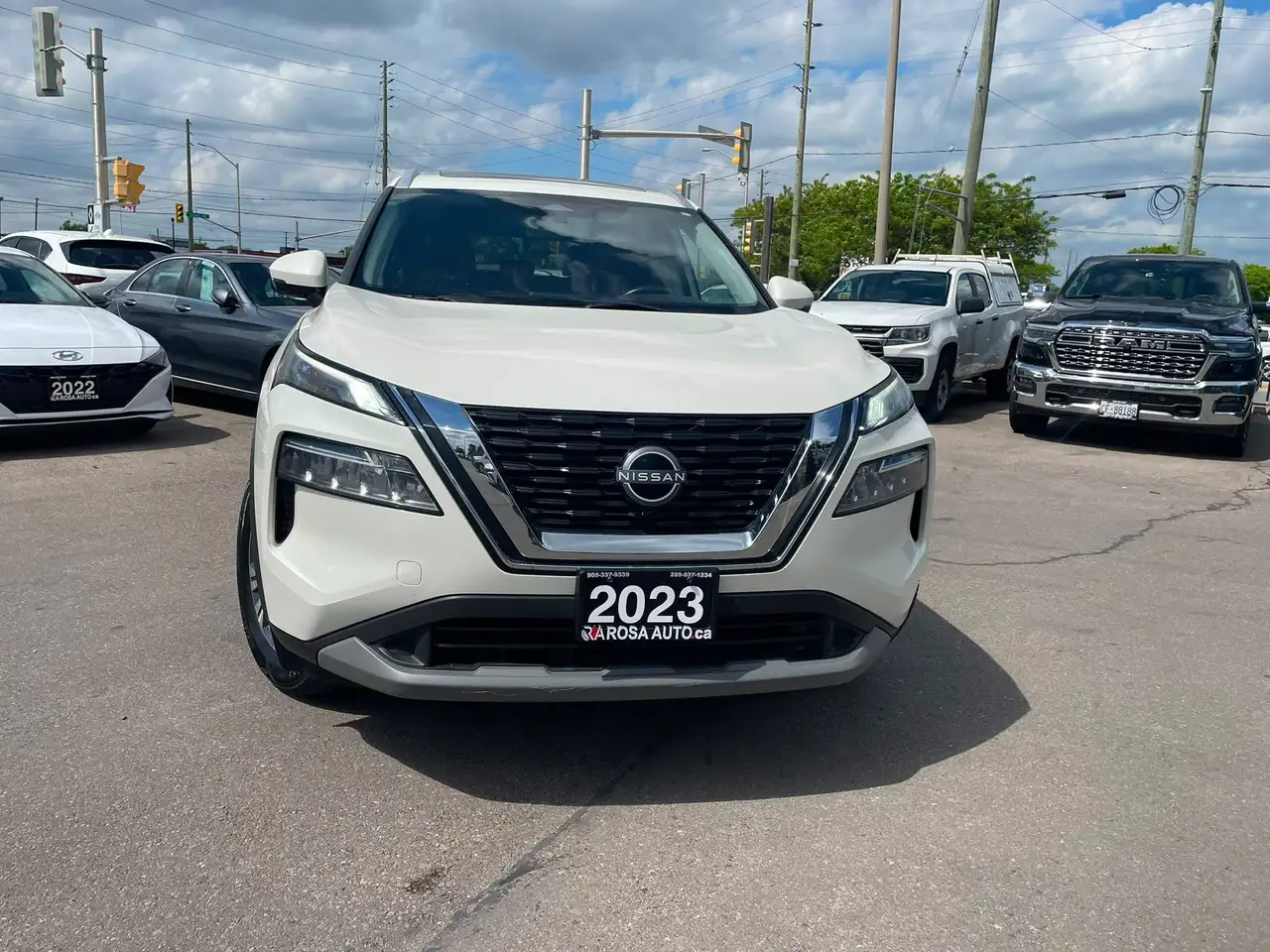 Nissan Rogue снимка Nissan Rogue