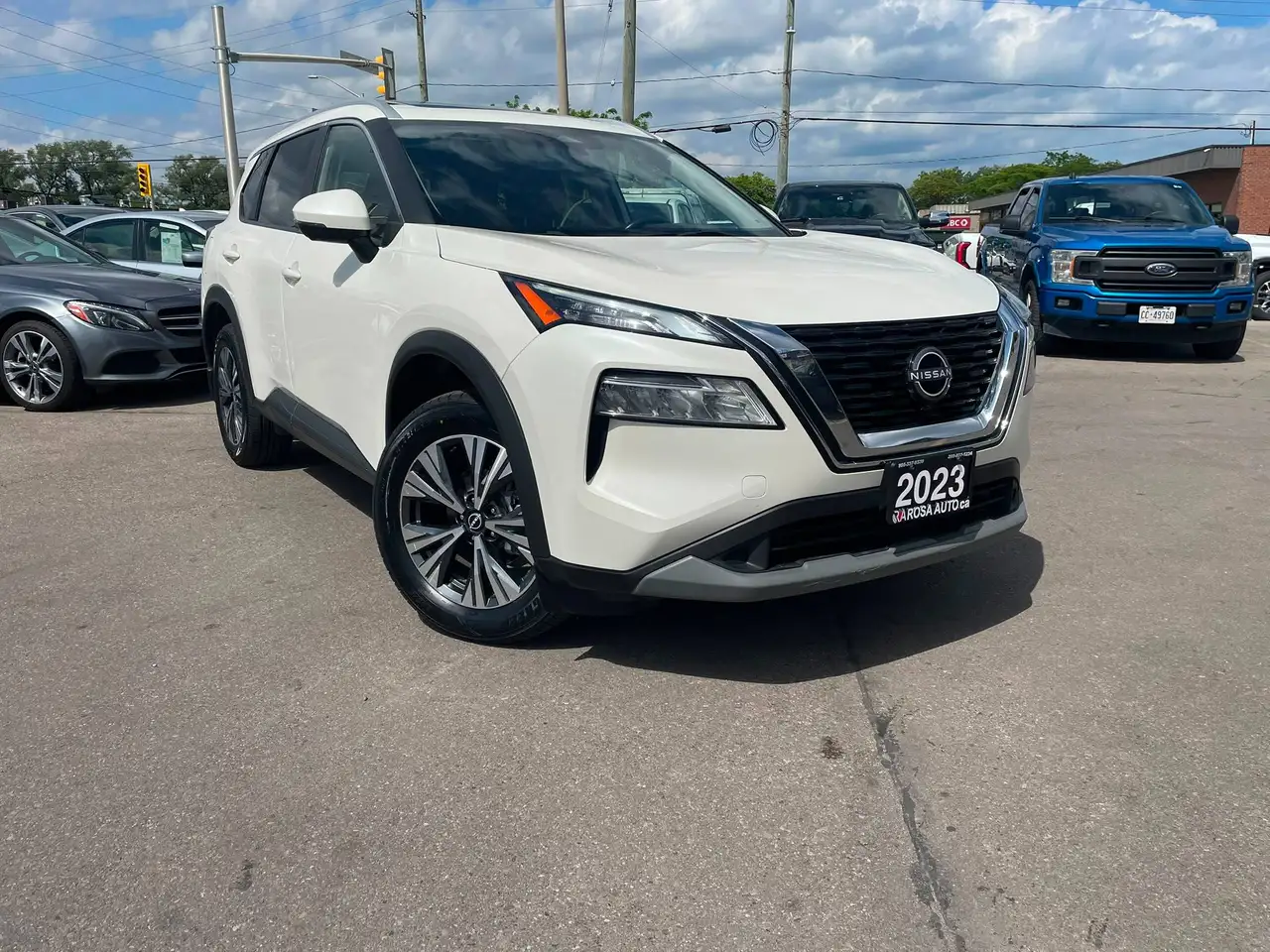 Nissan Rogue снимка Nissan Rogue