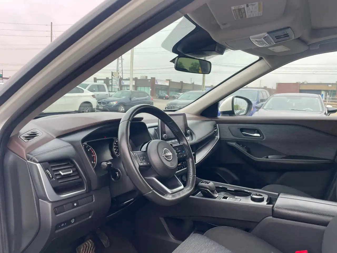 Nissan Rogue снимка Nissan Rogue