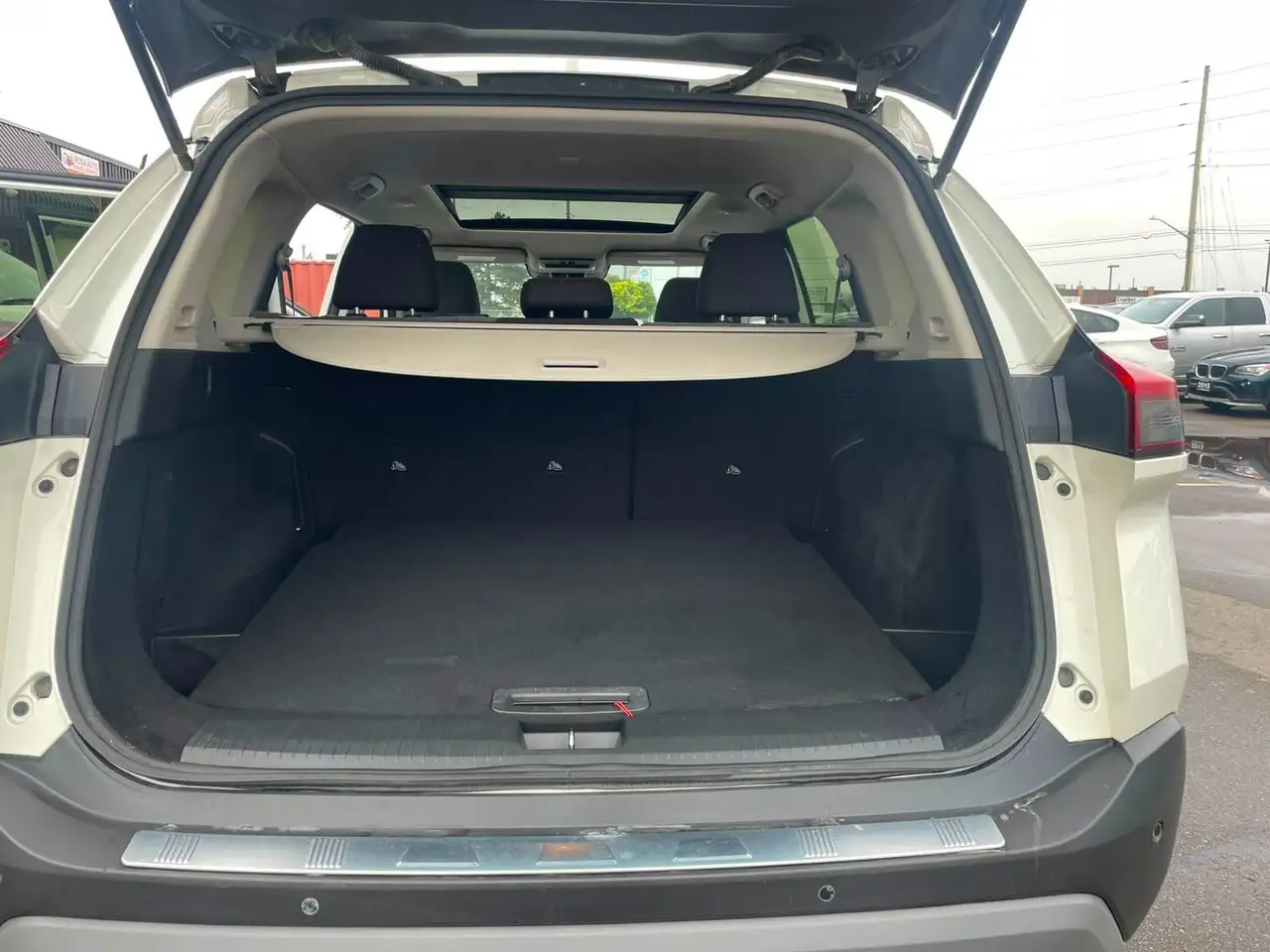 Nissan Rogue снимка Nissan Rogue
