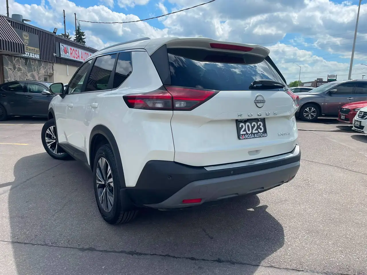 Nissan Rogue снимка Nissan Rogue