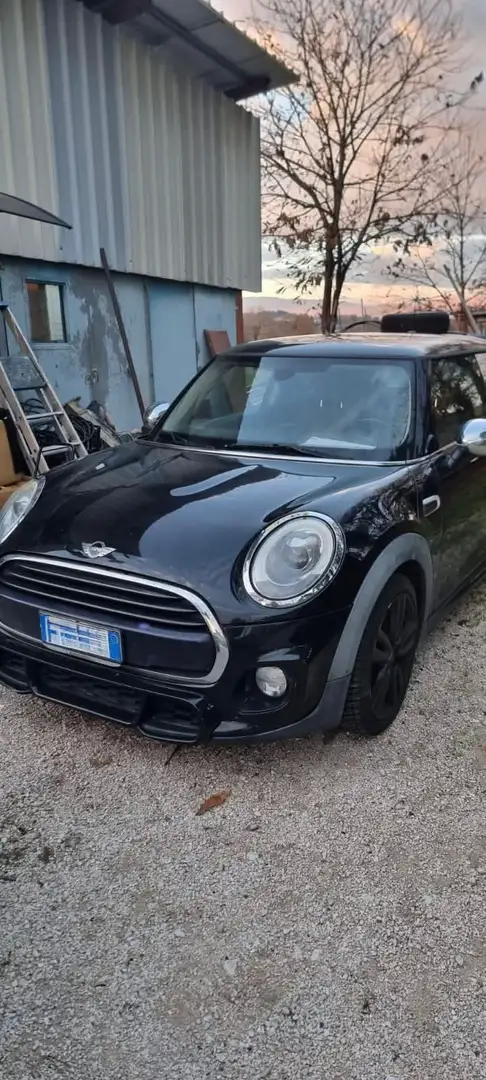 MINI Cooper D Mini IV F55-F56 2014 1.5 3p - 2