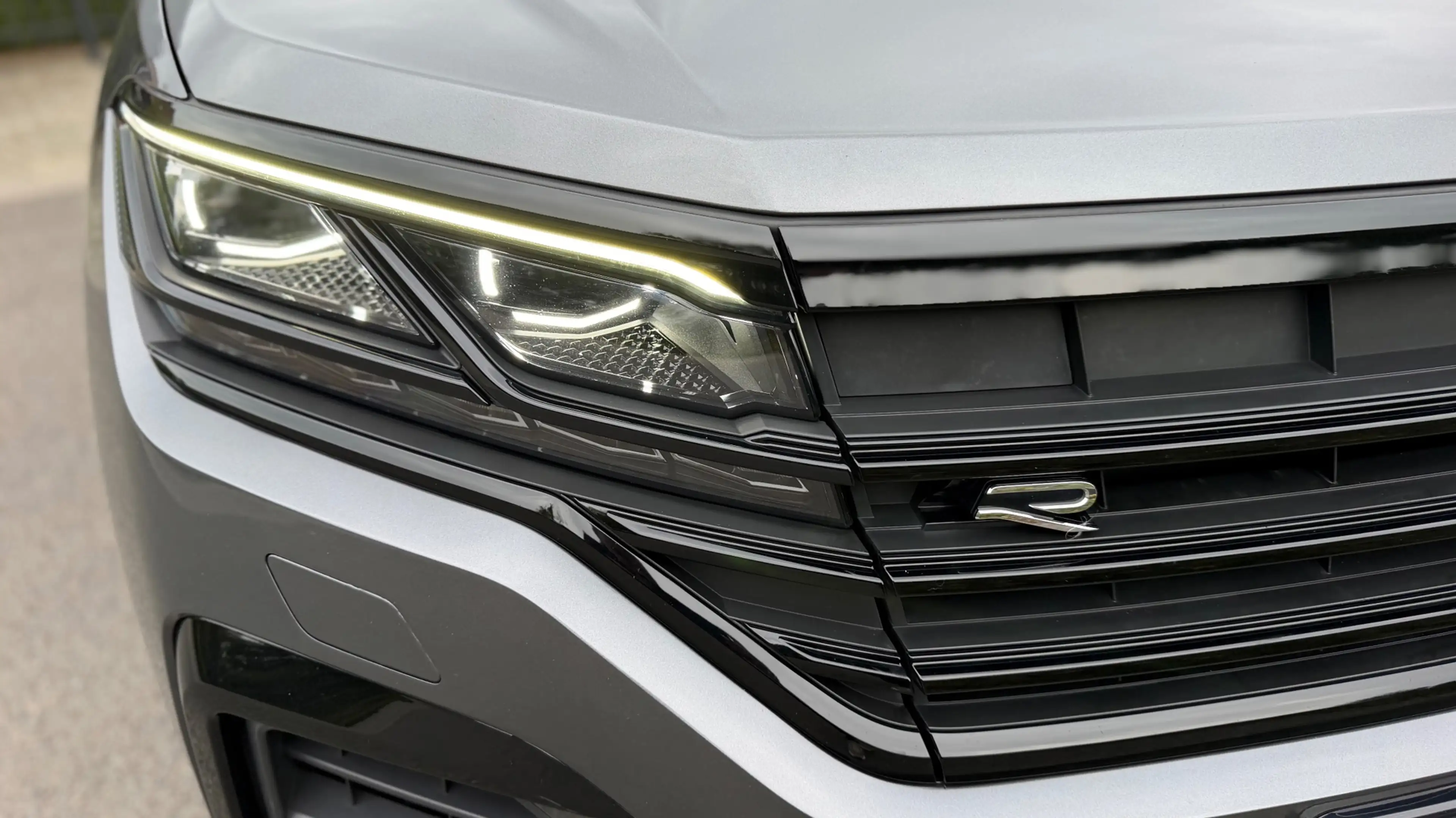 Volkswagen Touareg 3.0 TSi eHybrid 4MOTION R-Line Panoramadak leer Ca — photo 24