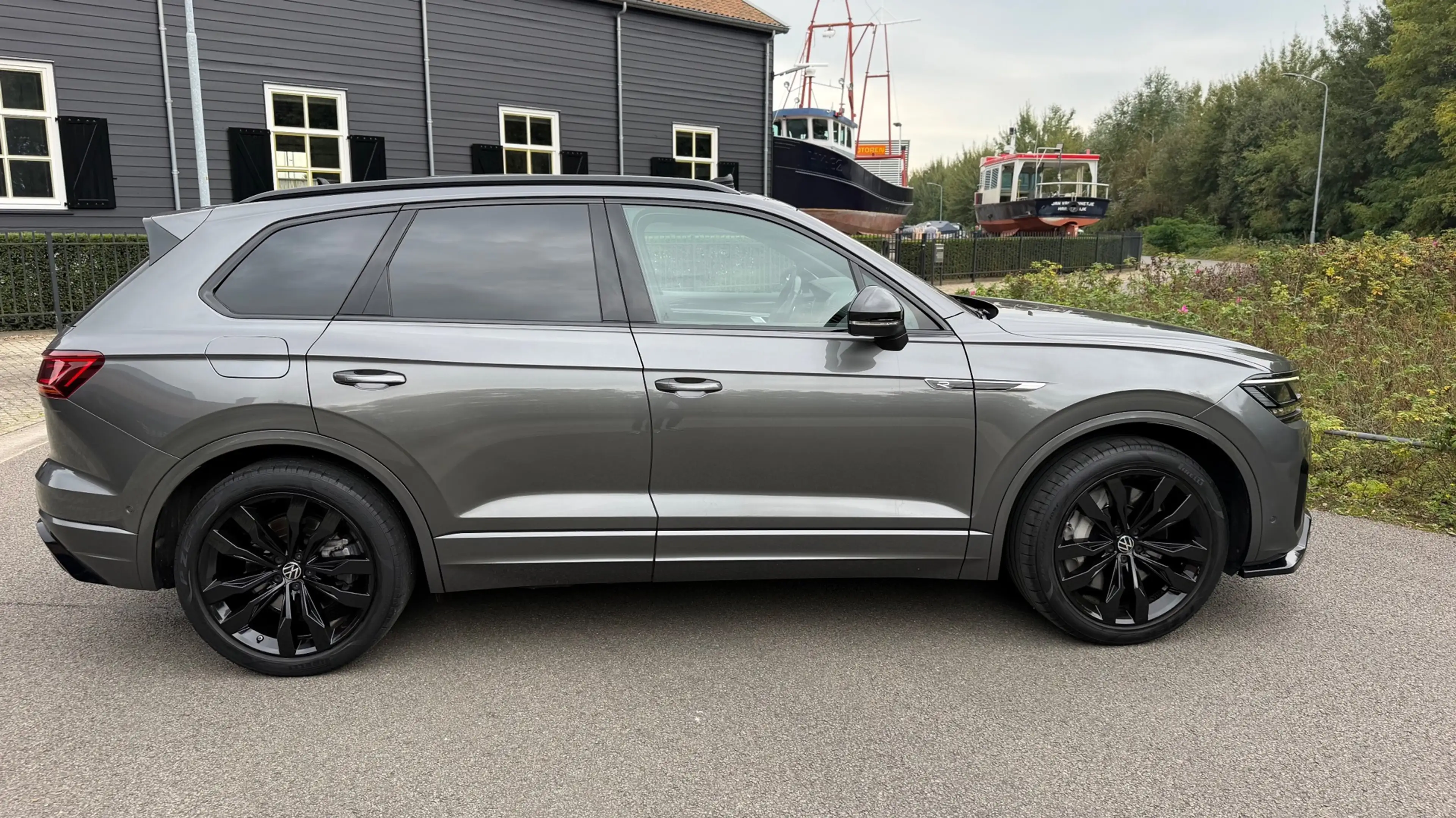 Volkswagen Touareg 3.0 TSi eHybrid 4MOTION R-Line Panoramadak leer Ca — photo 9