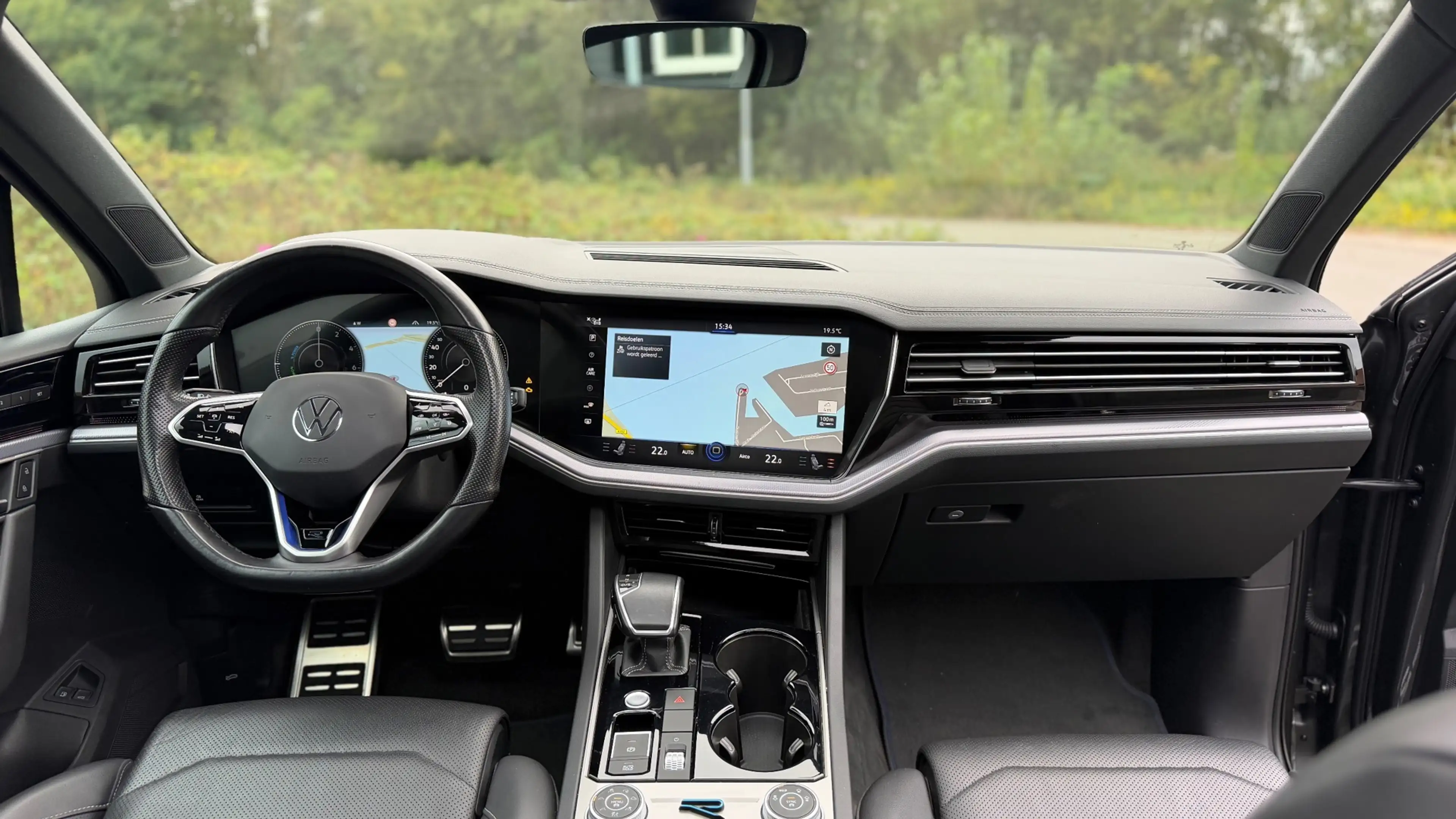 Volkswagen Touareg 3.0 TSi eHybrid 4MOTION R-Line Panoramadak leer Ca — photo 17