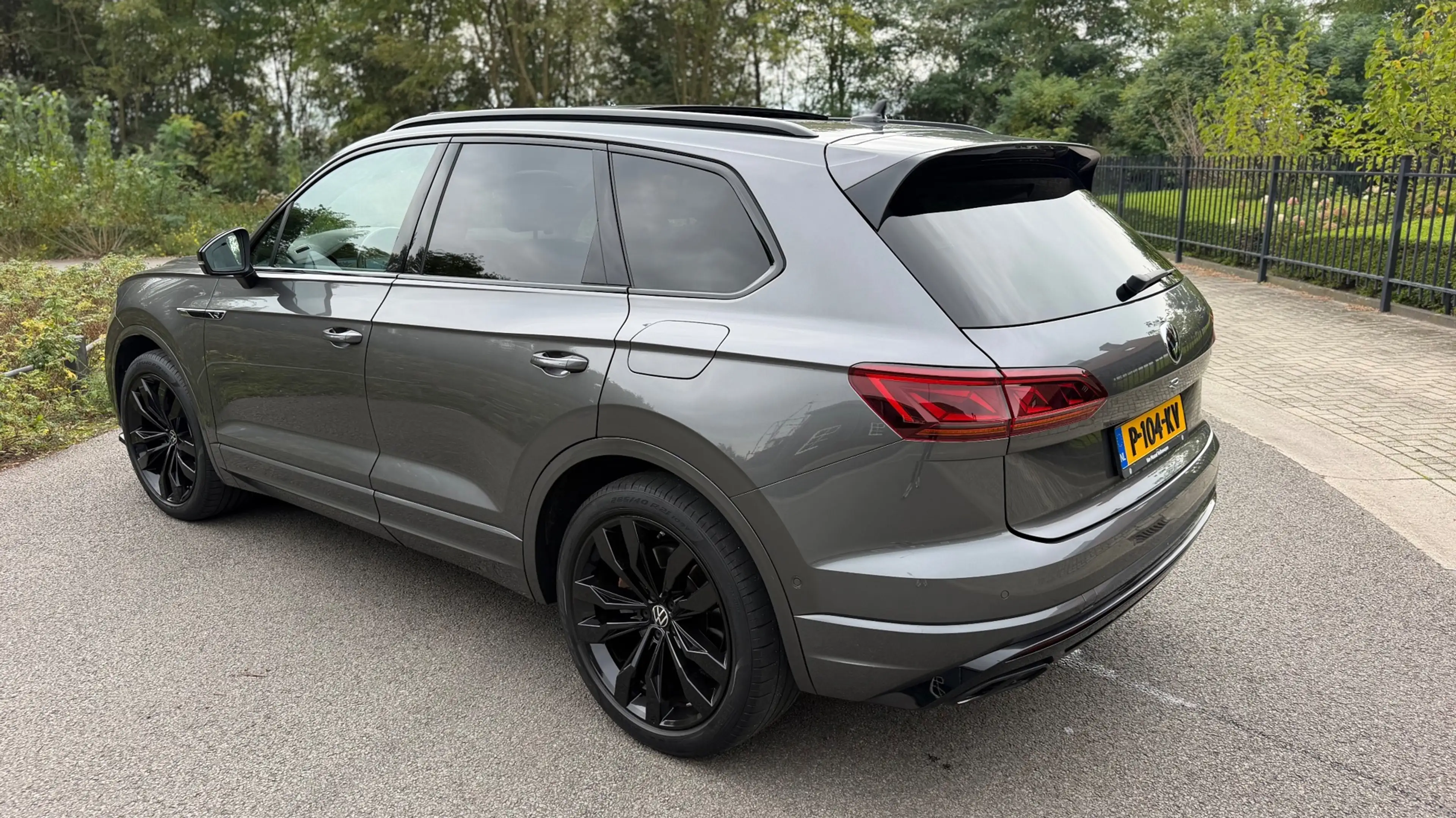 Volkswagen Touareg 3.0 TSi eHybrid 4MOTION R-Line Panoramadak leer Ca — photo 6
