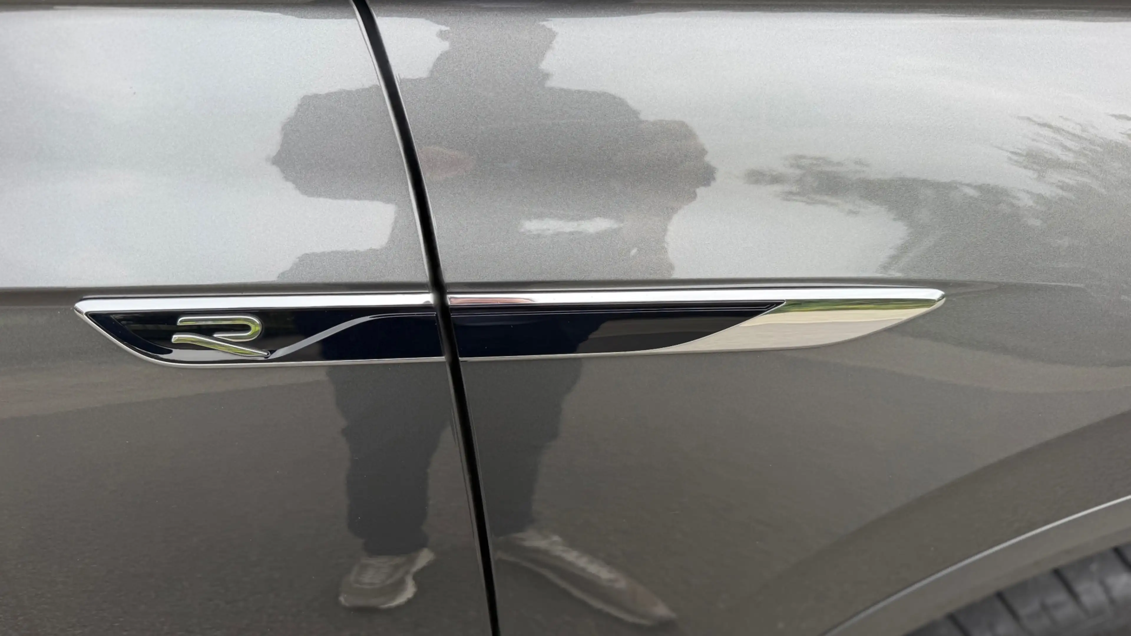 Volkswagen Touareg 3.0 TSi eHybrid 4MOTION R-Line Panoramadak leer Ca — photo 23