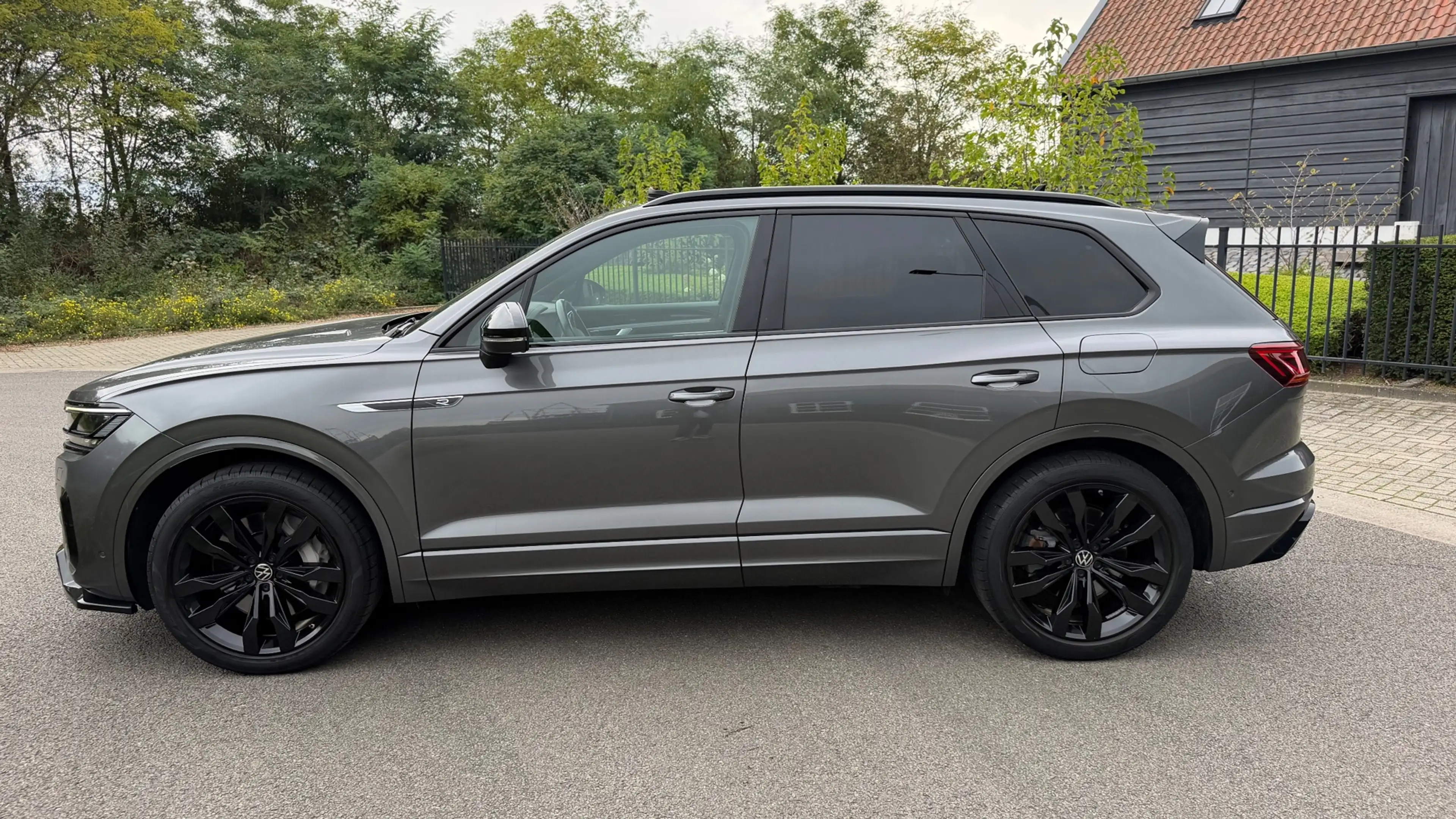 Volkswagen Touareg 3.0 TSi eHybrid 4MOTION R-Line Panoramadak leer Ca — photo 2