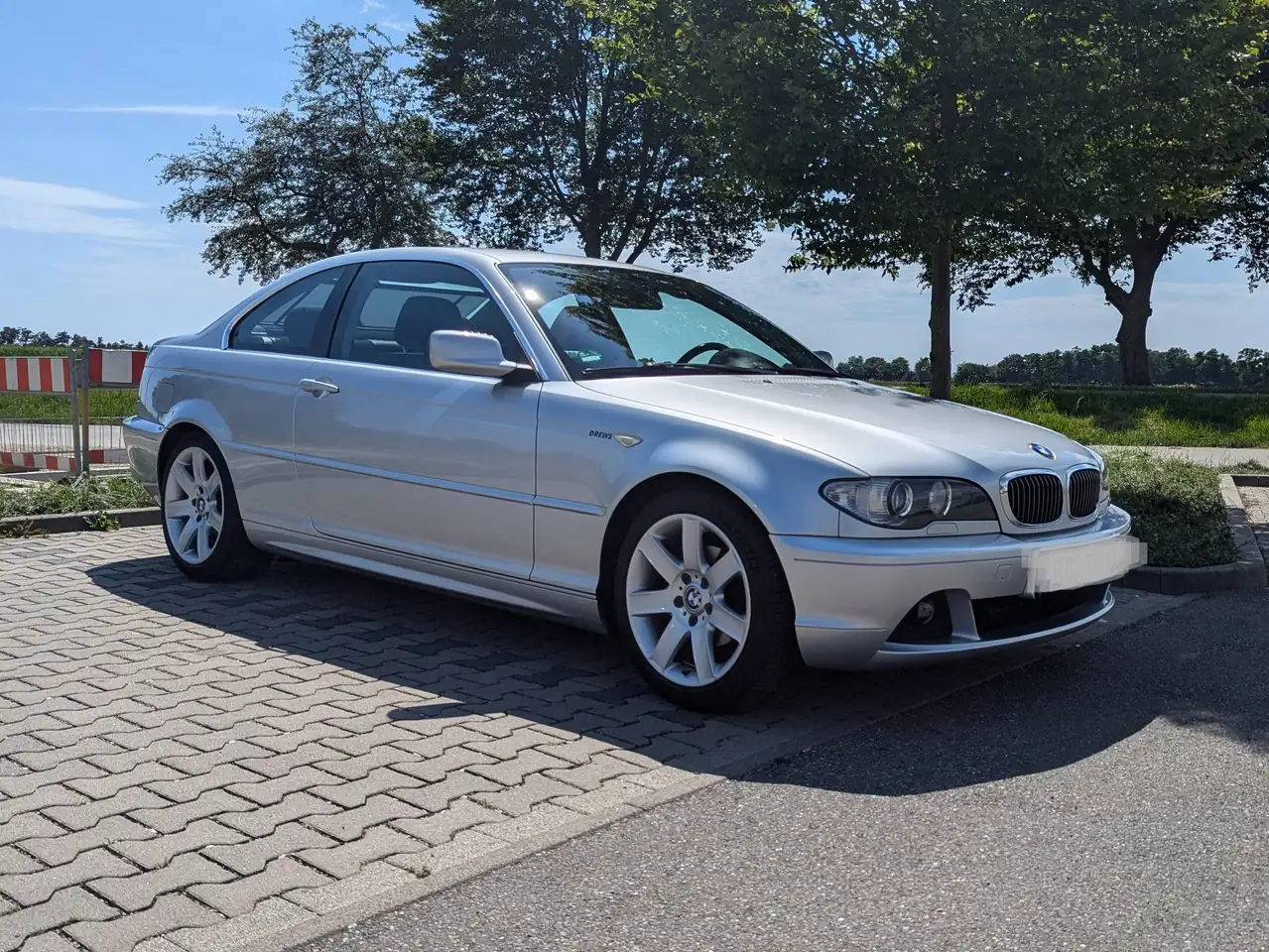 BMW 3 Series 320 2003