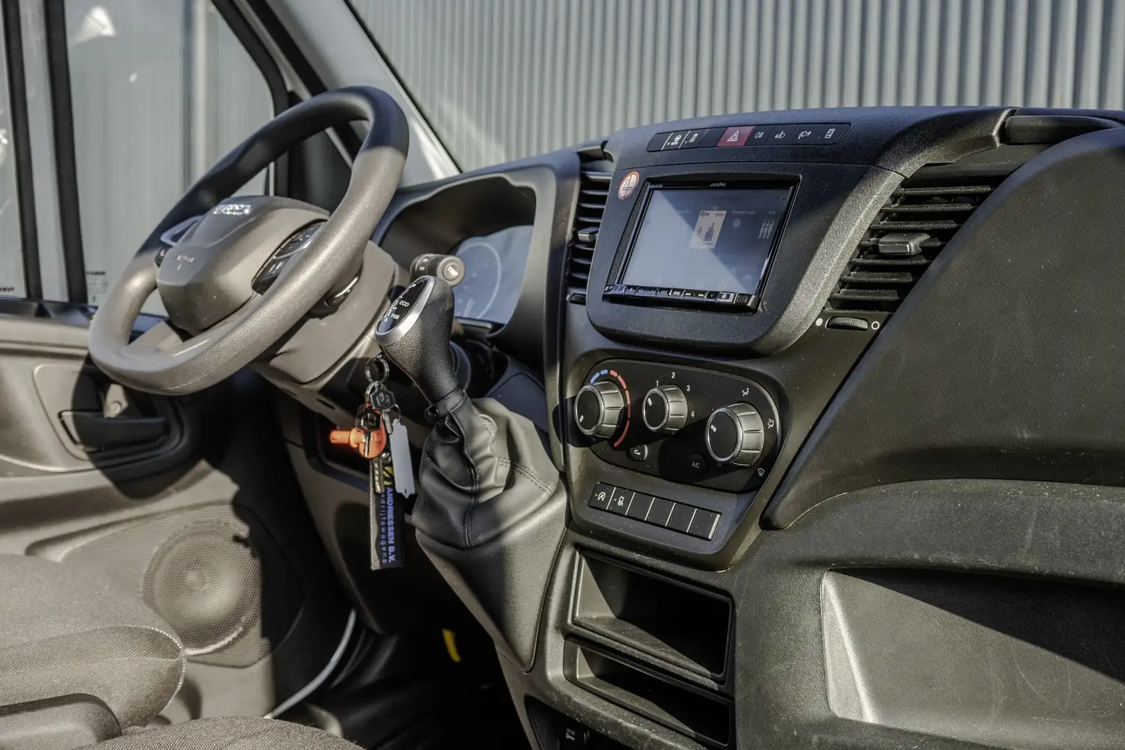 Iveco Daily **35S14 2.3 | Bakwagen met laadklep | Euro 6 | Aut Weiß - 2