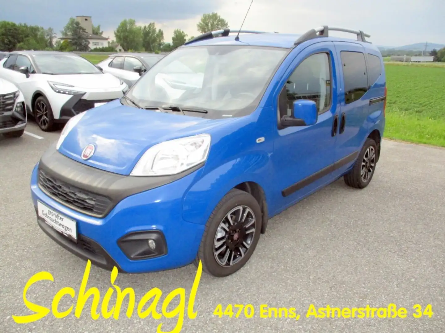 Fiat Qubo 1,3 Multijet II 80 Lounge AT Bleu - 1