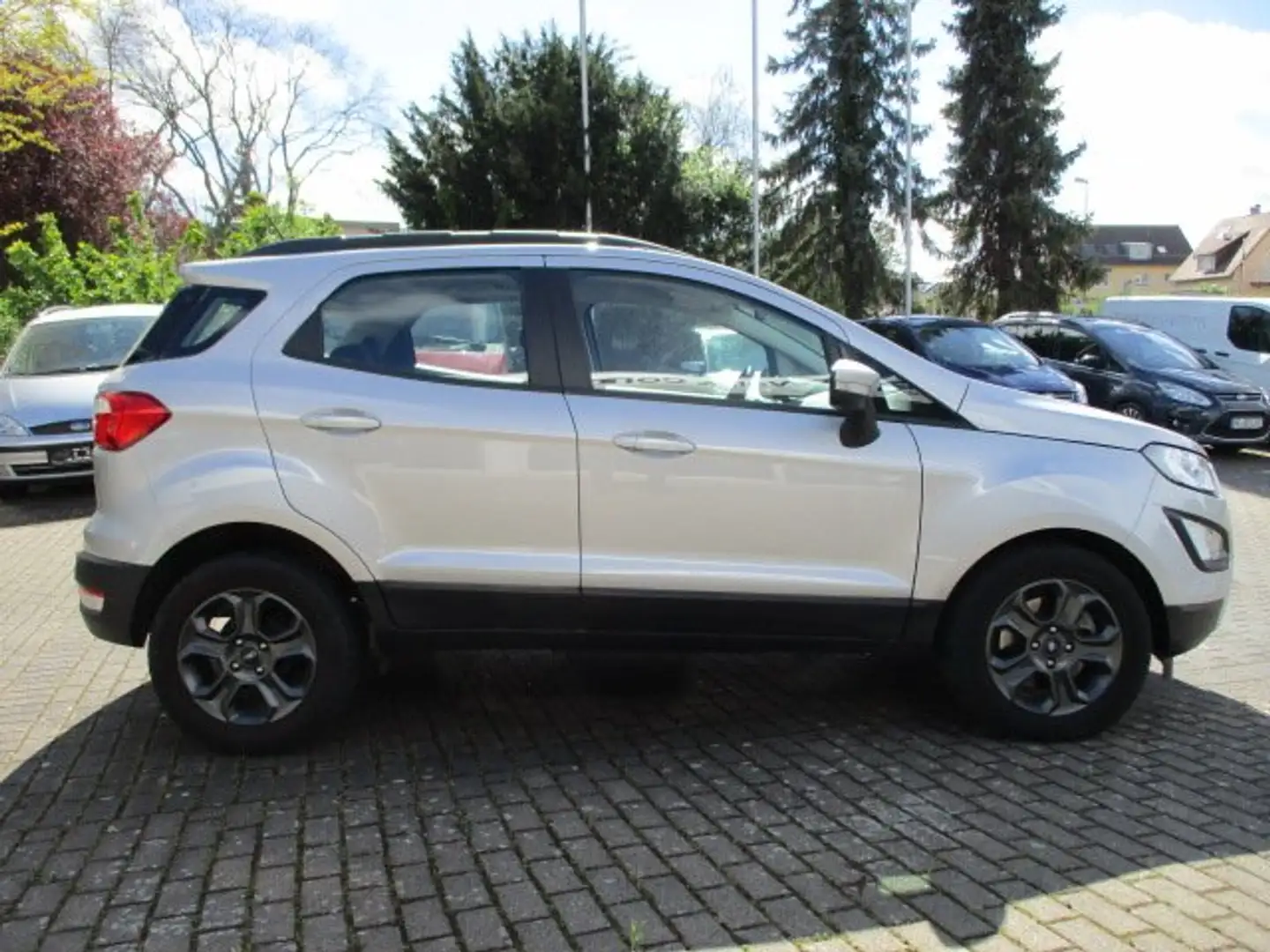 Ford EcoSport Cool + Connect Silber - 2