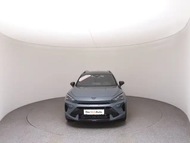 Cupra Formentor view 4