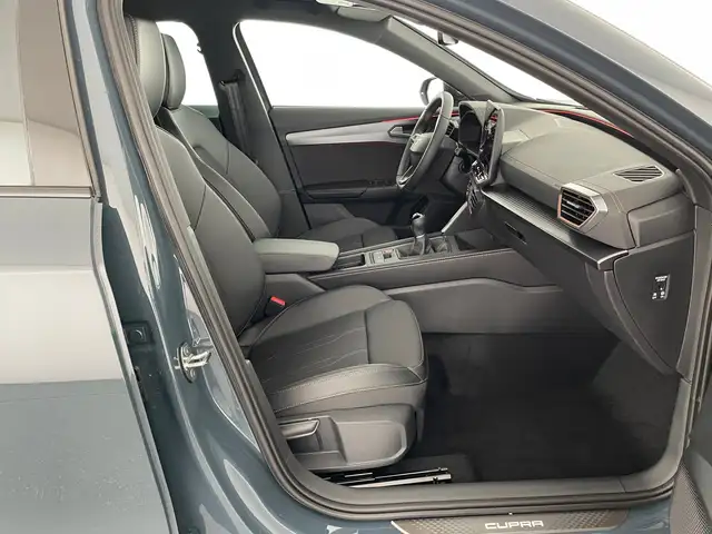 Cupra Formentor view 11