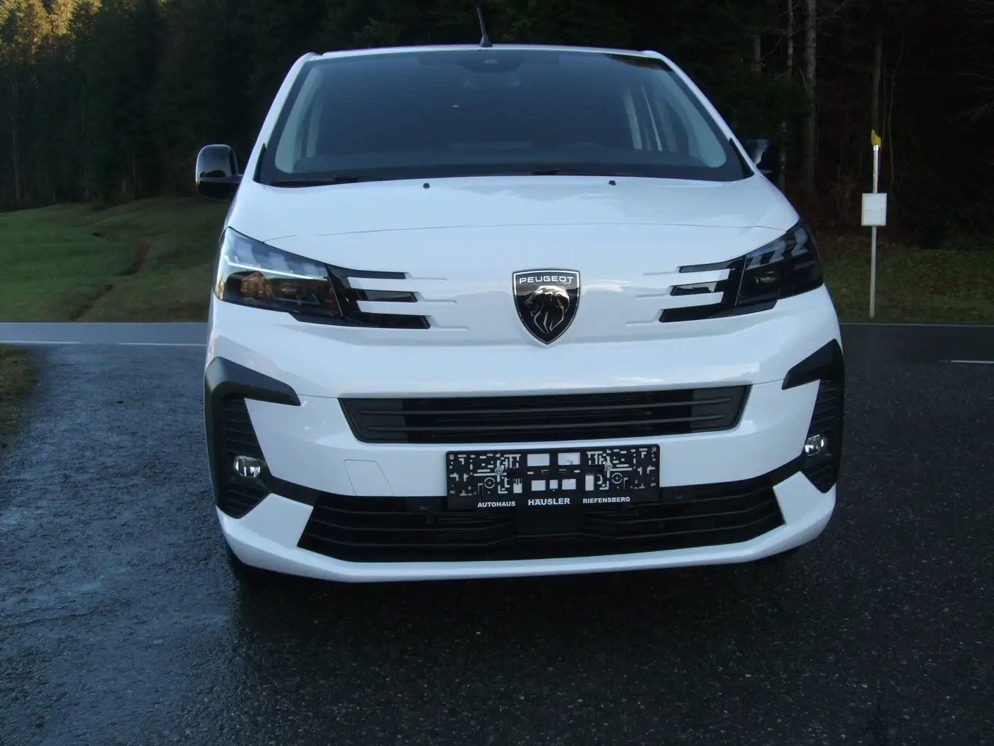 Peugeot Traveller Business BHDi 180 EAT8 Anhängerkupplung Alb - 2