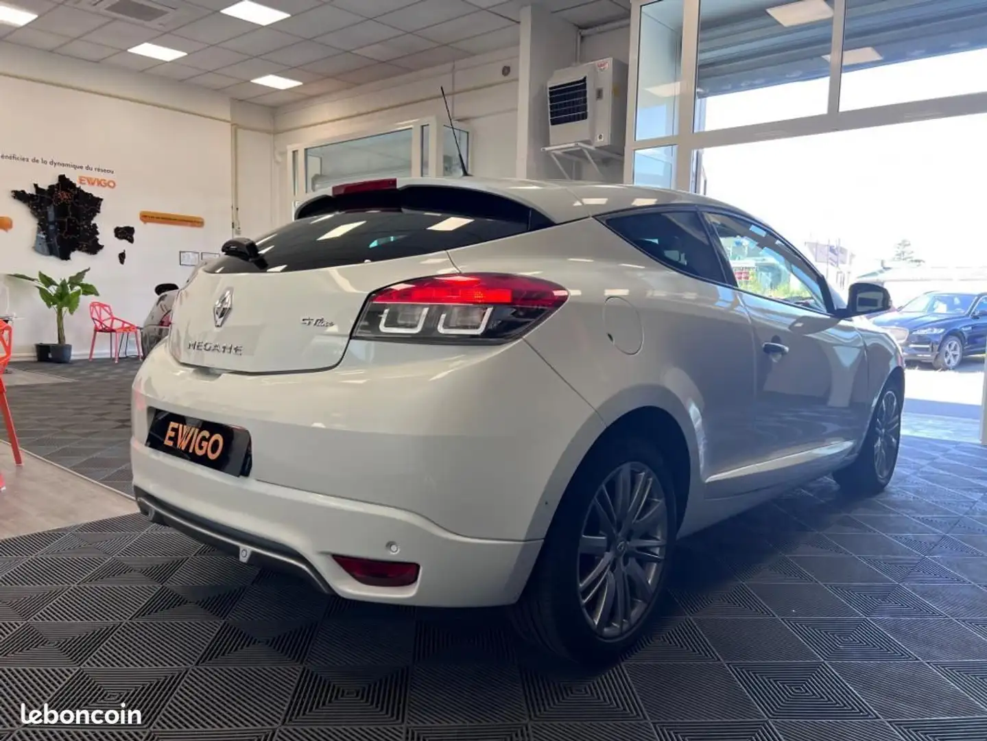 Renault Megane Mégane COUPE GT-Line 1.5l DCI 110ch EDC Kilométrag Weiß - 2