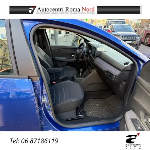 Dacia Sandero view 8