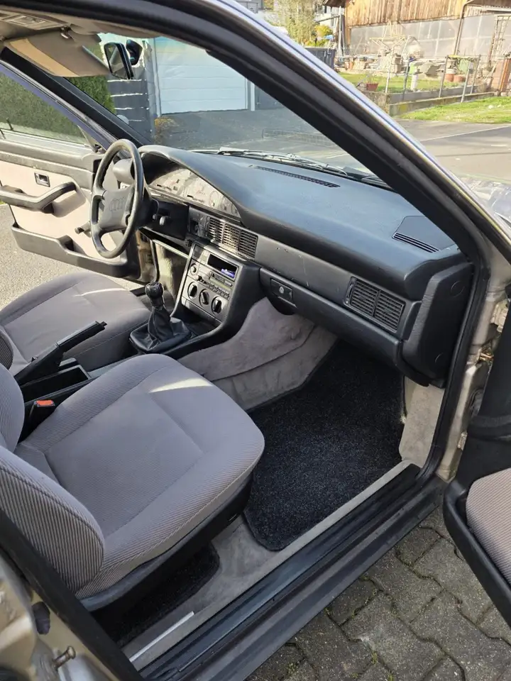 Audi 100 Typ 44 H Kennzeichen, foto 5