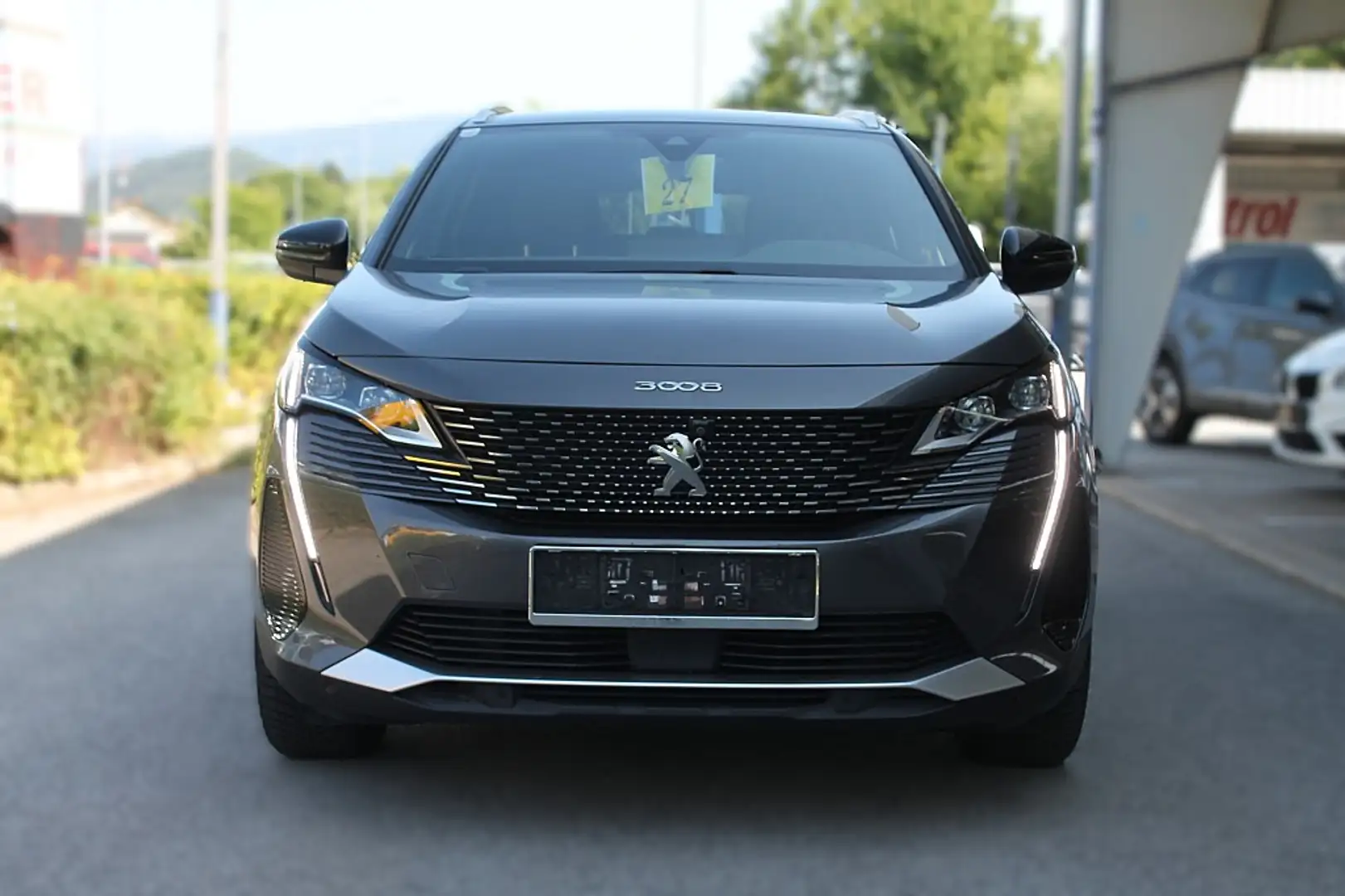 Peugeot 3008 PureTech 130 EAT8 GT Pack Grau - 2