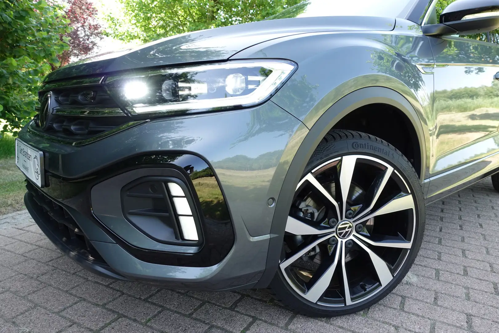 Volkswagen T-Roc 1.5 TSI R-Line Business+ | Adaptive cruise control - 2