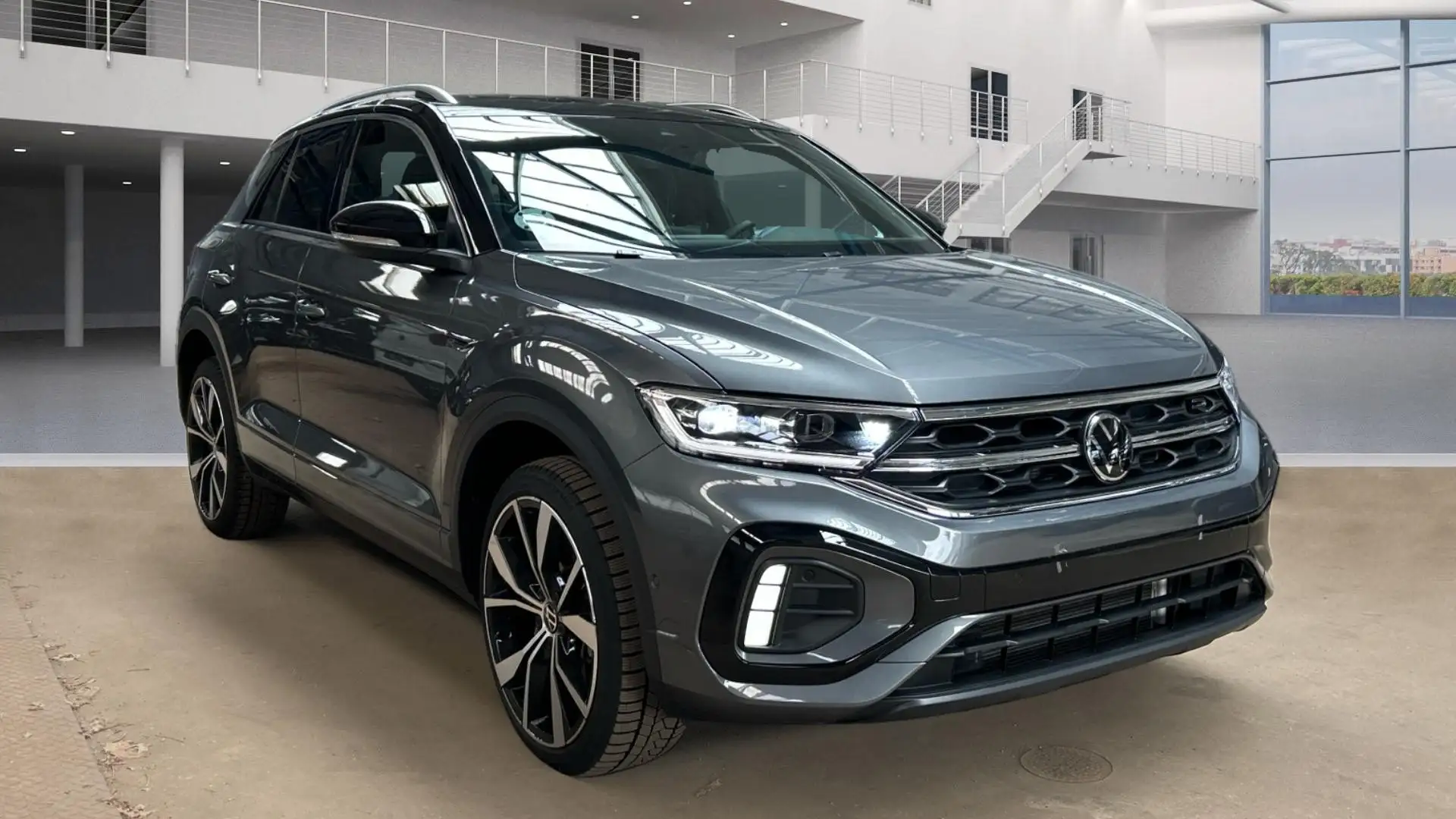 Volkswagen T-Roc 1.5 TSI R-Line Business+ Trekhaak 19 Inch - 2