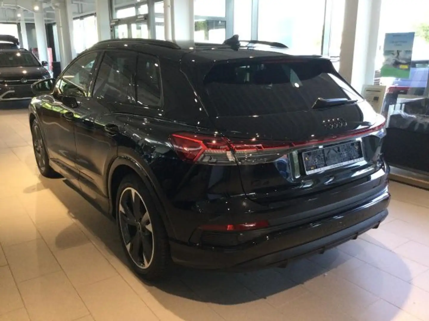 Audi Q4 e-tron Q4 40 e-tron S-Line 77kWh GAR 12.26 Bluetooth Navi Schwarz - 2
