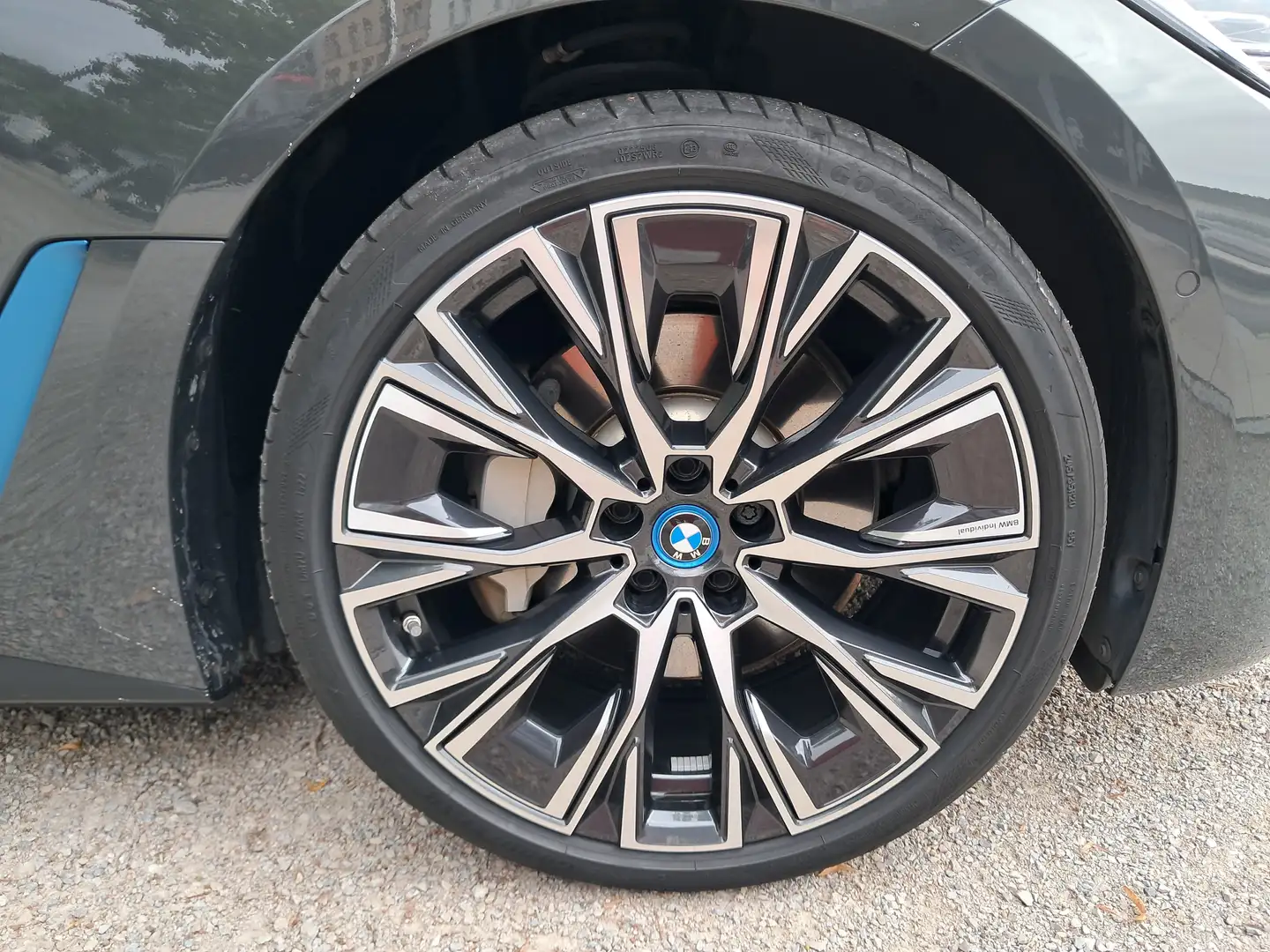 BMW i4 i4 eDrive40 Gran Coupe Grau - 2