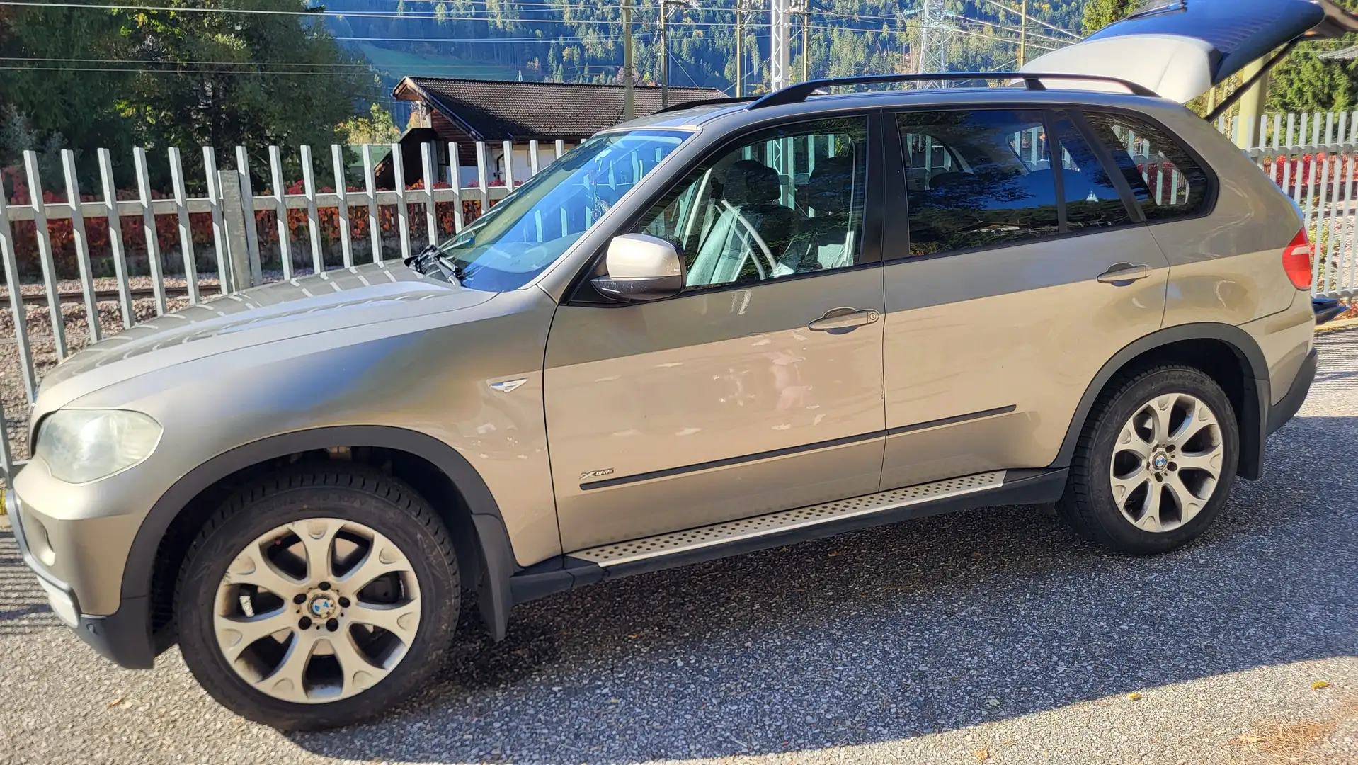 BMW X5 X5 3.0d Futura Automatic/Panorama/7posti/gancio Gris - 1