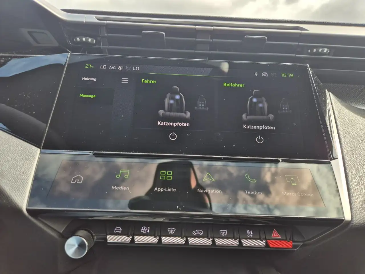 Peugeot 308 2026 — фото 15