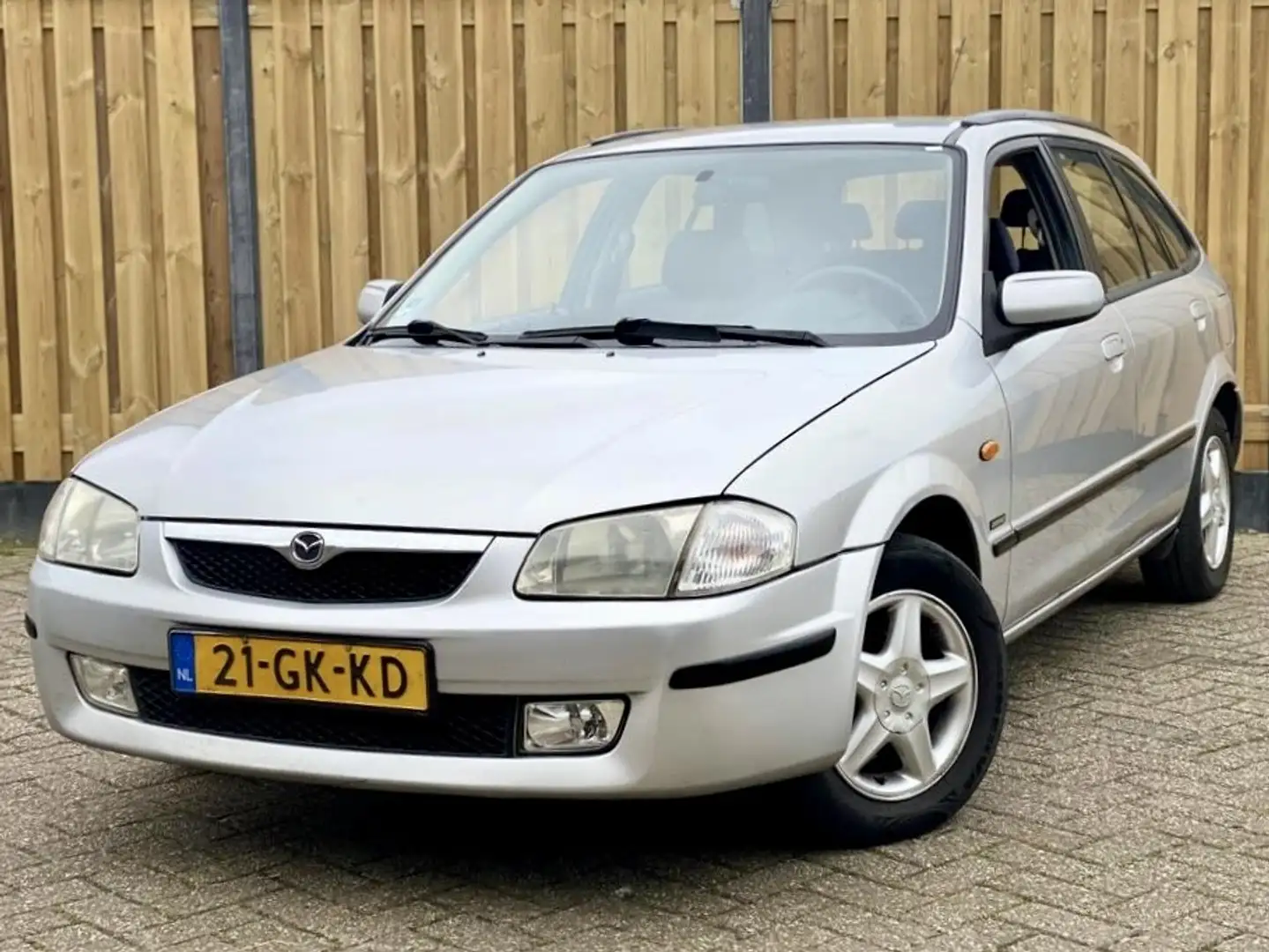 Mazda 323 Fastbreak 1.5i LS |Airco |Elek.ramen |Nieuwe APK | Gri - 1