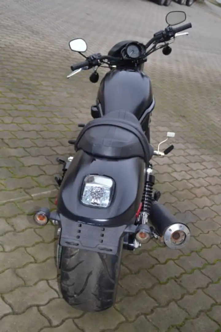 Harley-Davidson Night Rod Fekete - 1