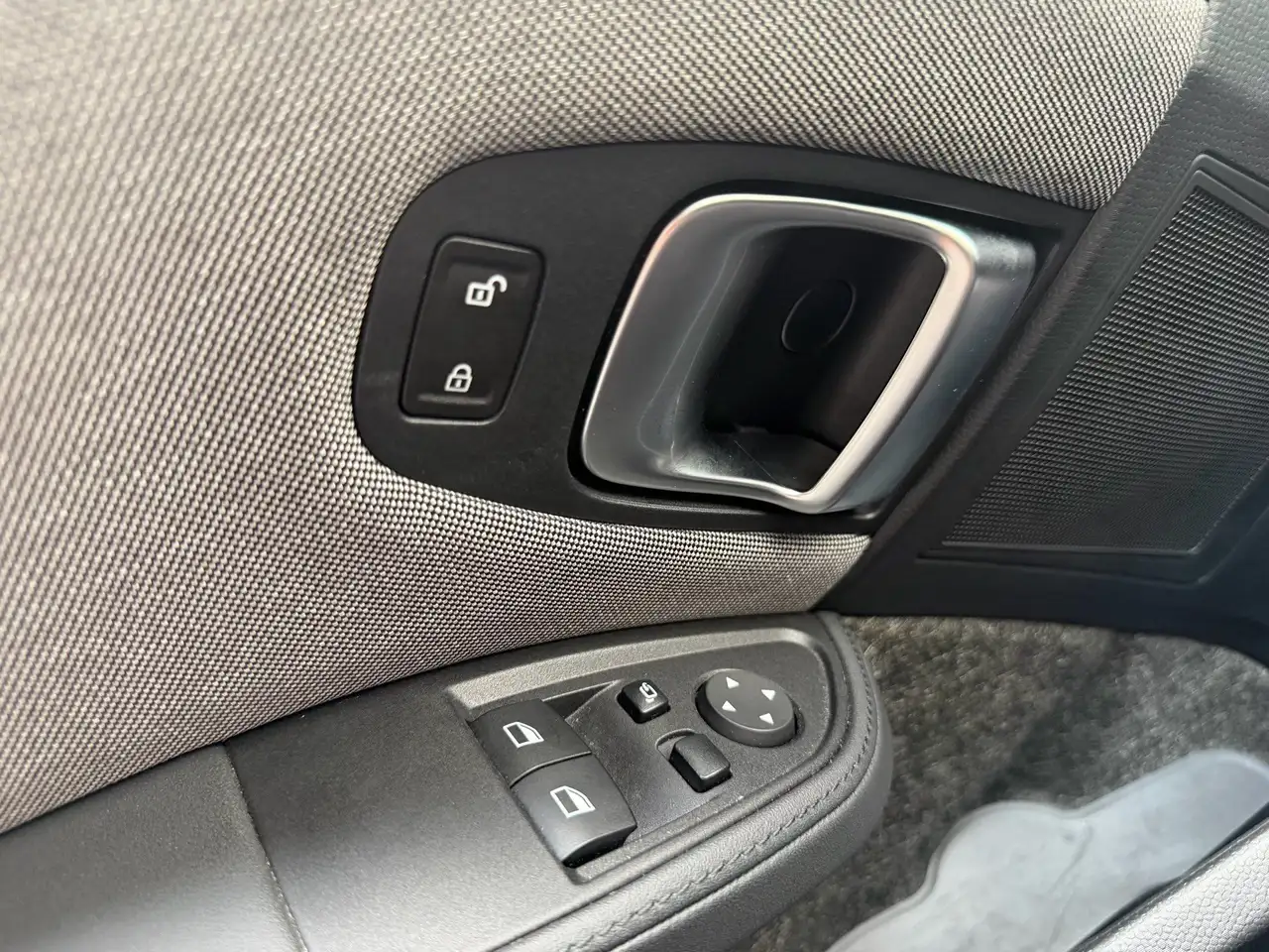 BMW i3 s 120 Navi Standh. LED PDC DAB Tempomat 19" LMR, миниатюра 16