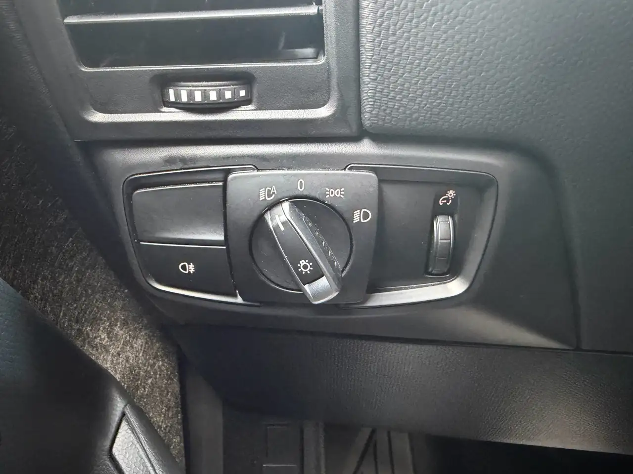 BMW i3 s 120 Navi Standh. LED PDC DAB Tempomat 19" LMR, миниатюра 17