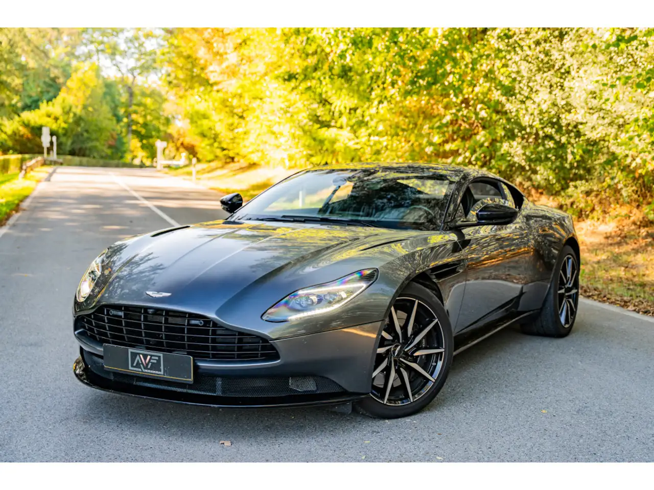 Aston Martin DB11