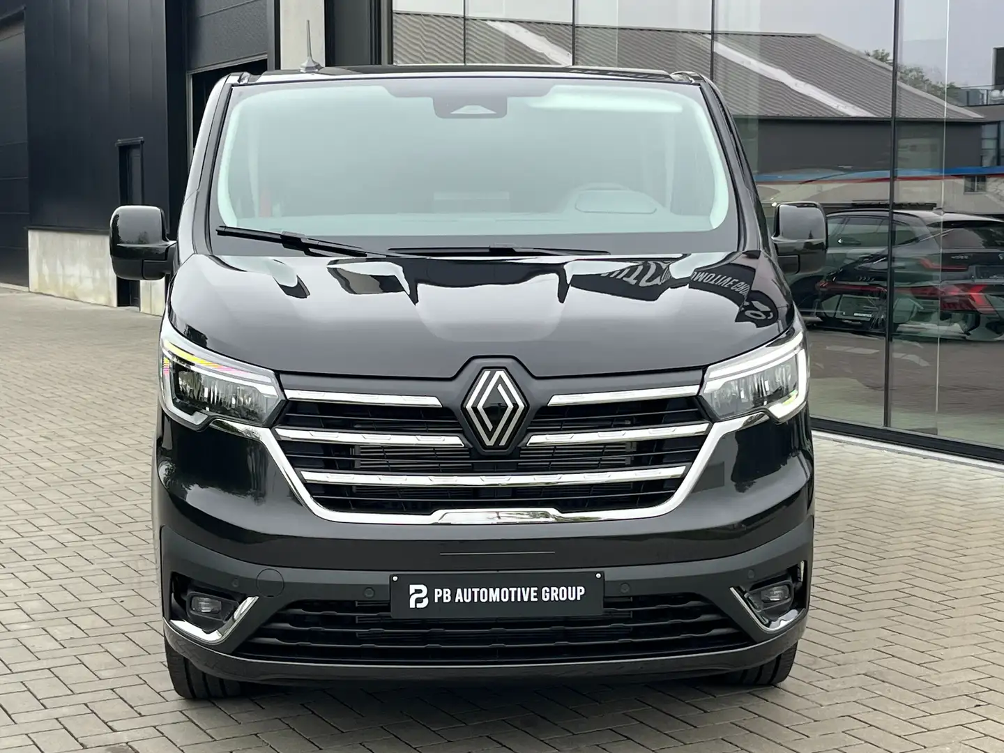 Renault Trafic Dubbel Cabine 170pk Exclusive Line ACC Nieuwww Zwart - 2