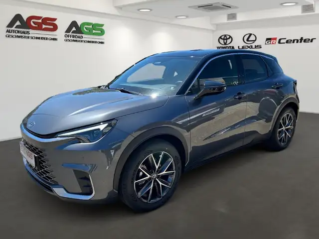 Lexus LBX