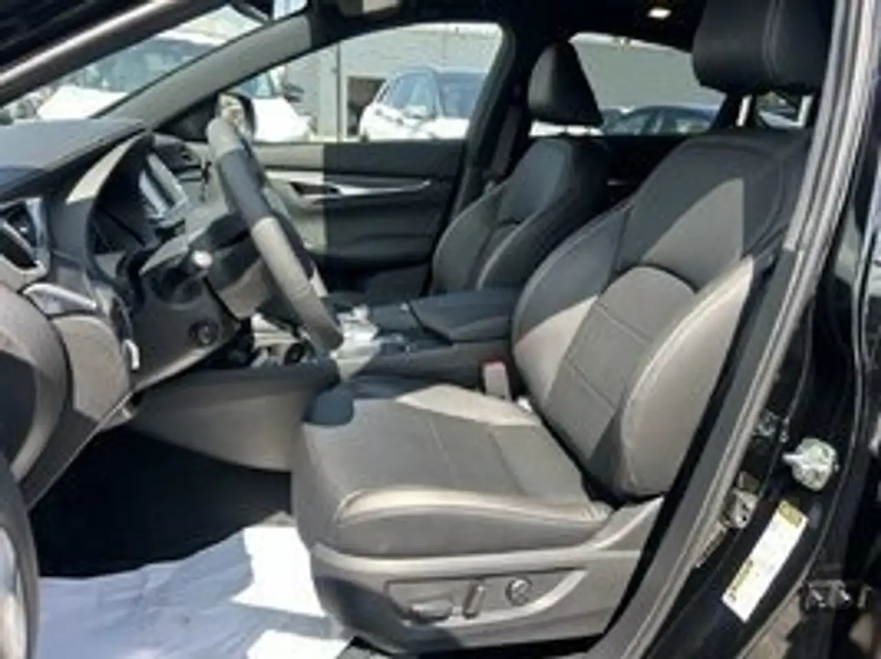 Infiniti QX55 снимка Infiniti QX55