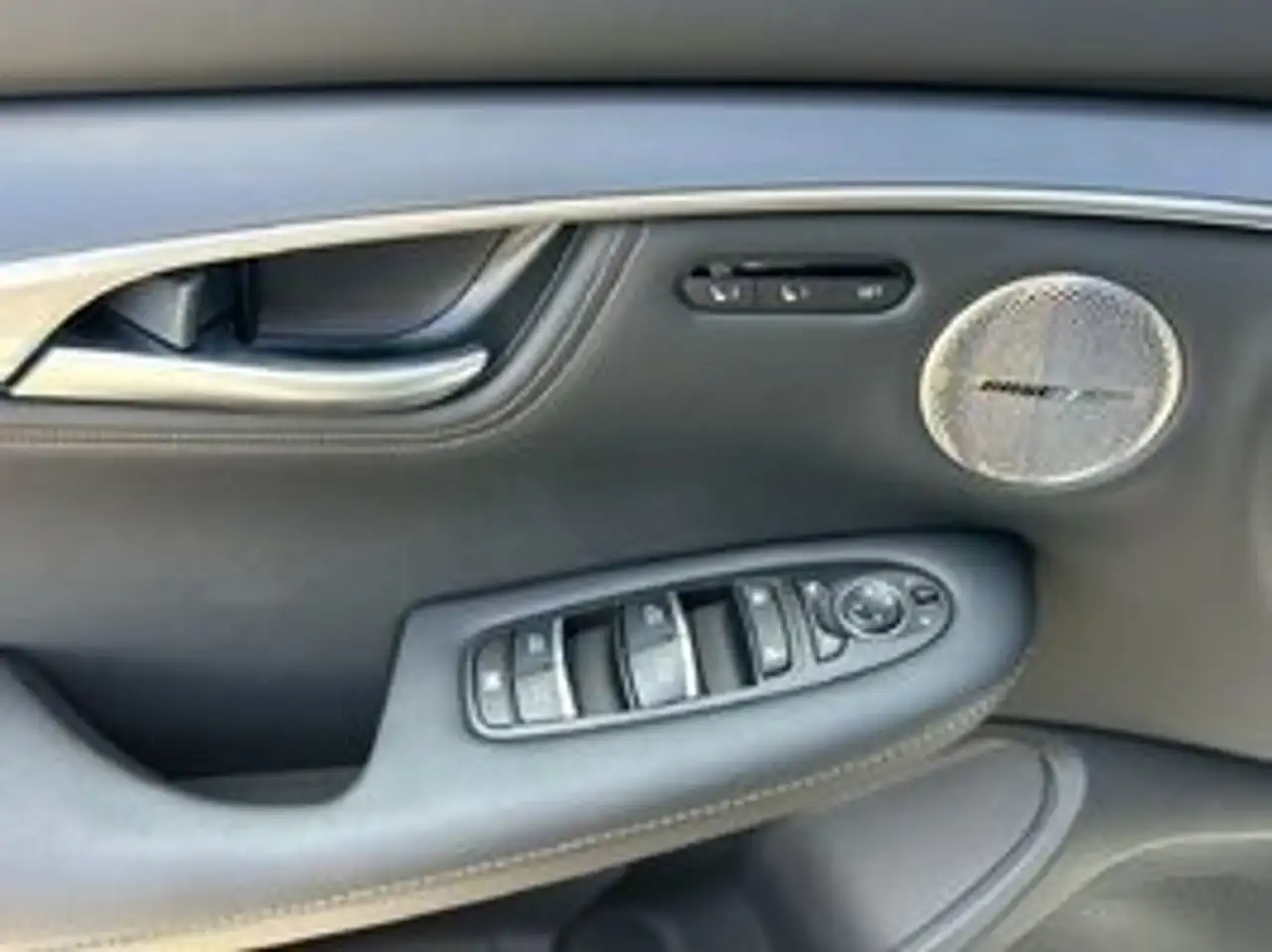 Infiniti QX55 снимка Infiniti QX55
