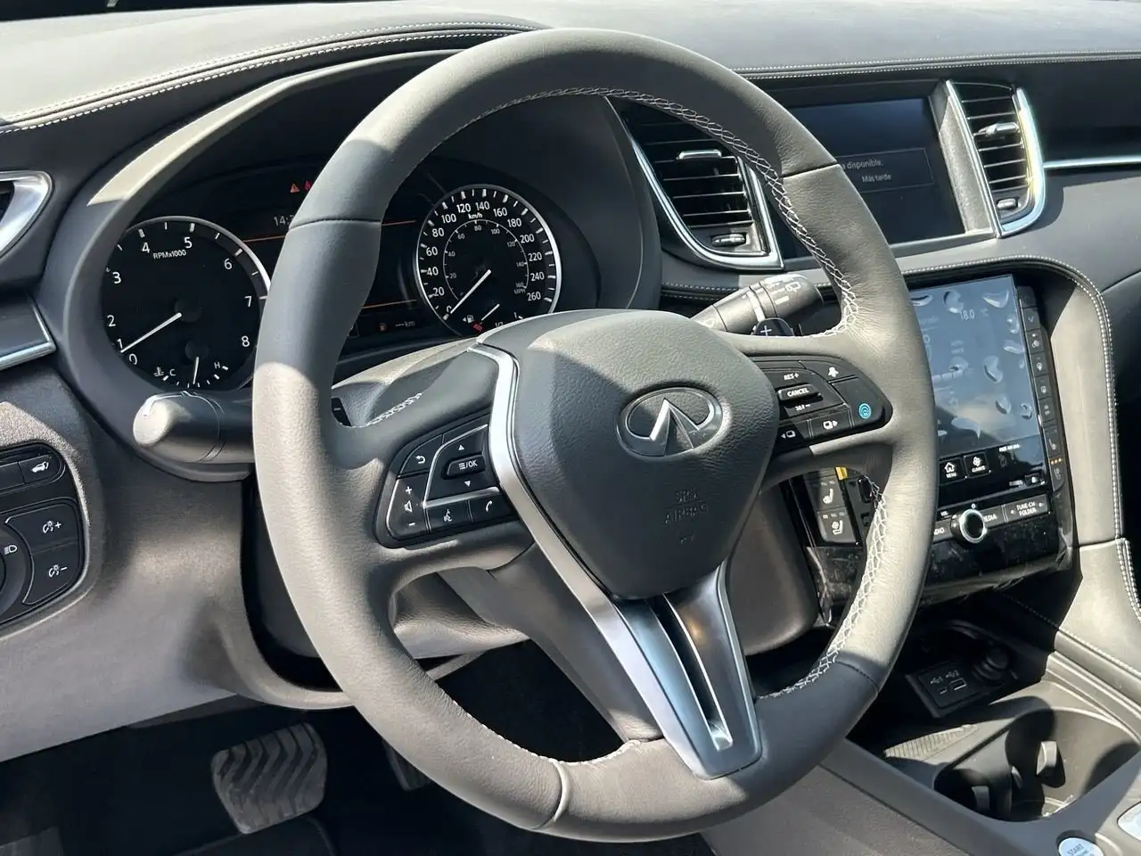 Infiniti QX55 снимка Infiniti QX55