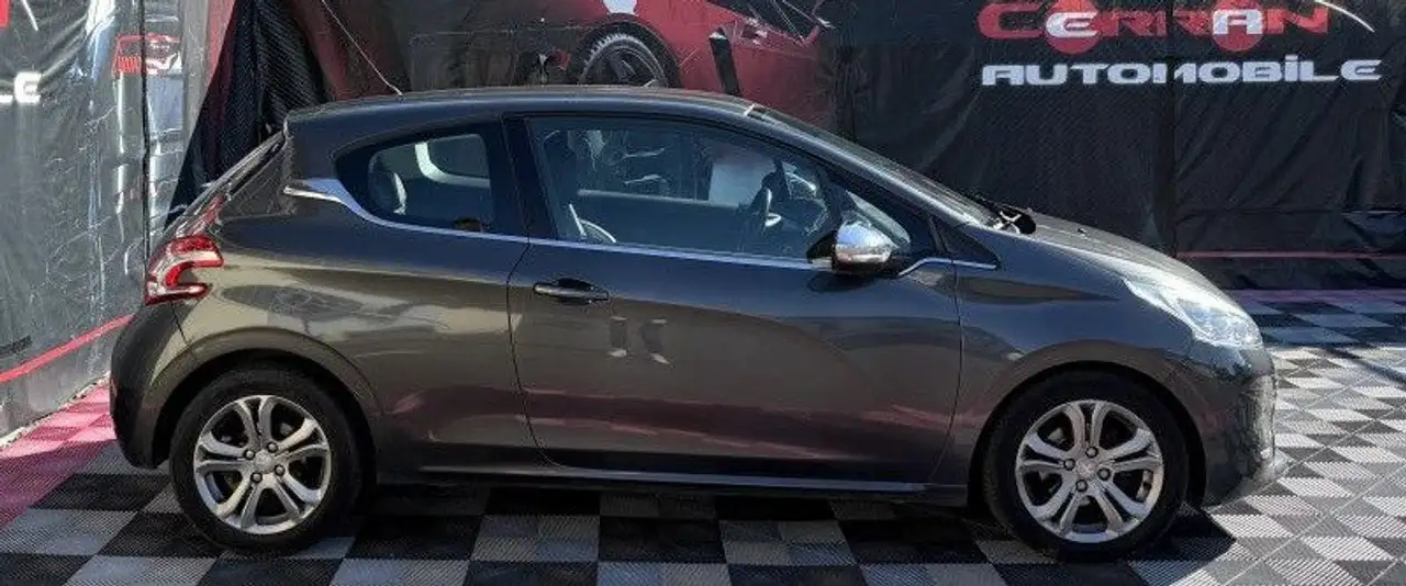 Peugeot 208 208 — photo 6