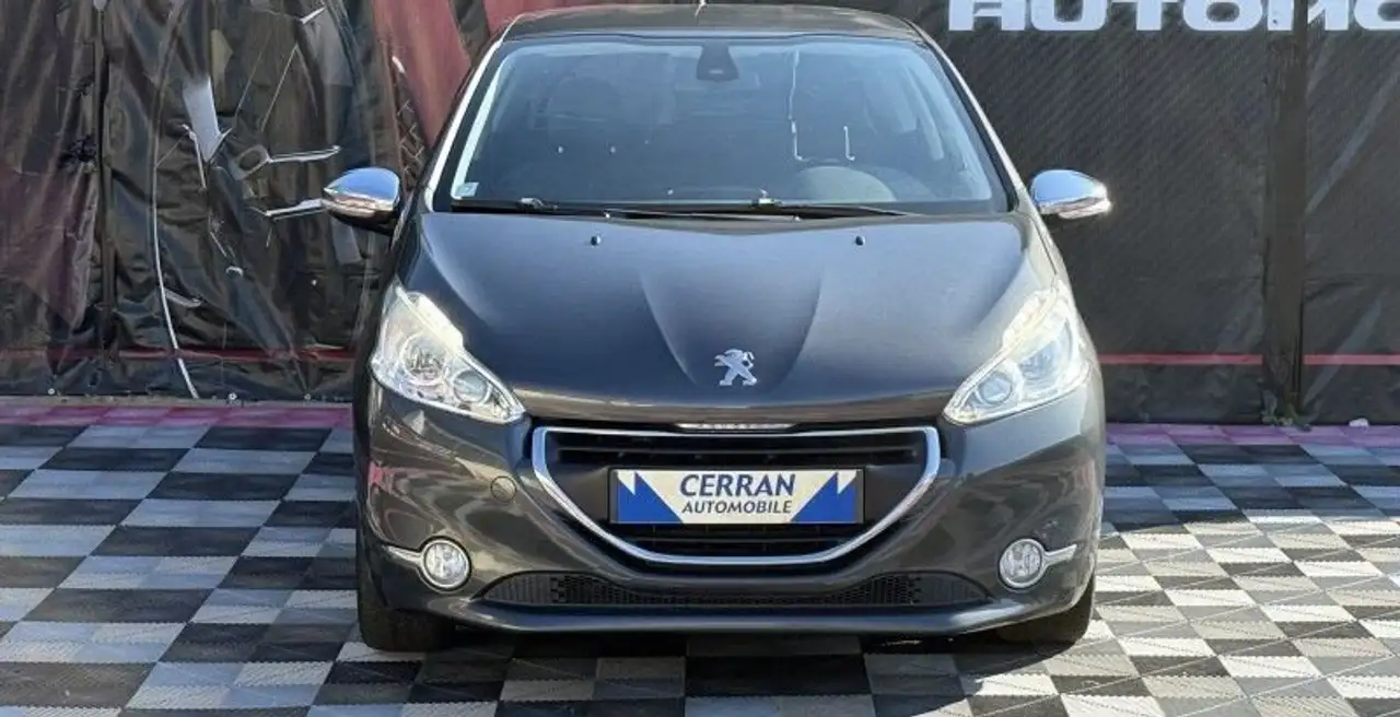 Peugeot 208 208 — photo 33