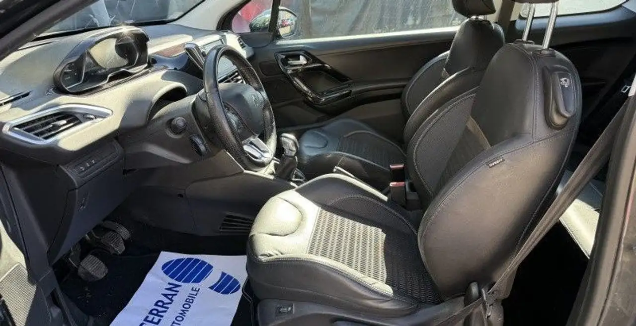 Peugeot 208 208 — photo 7