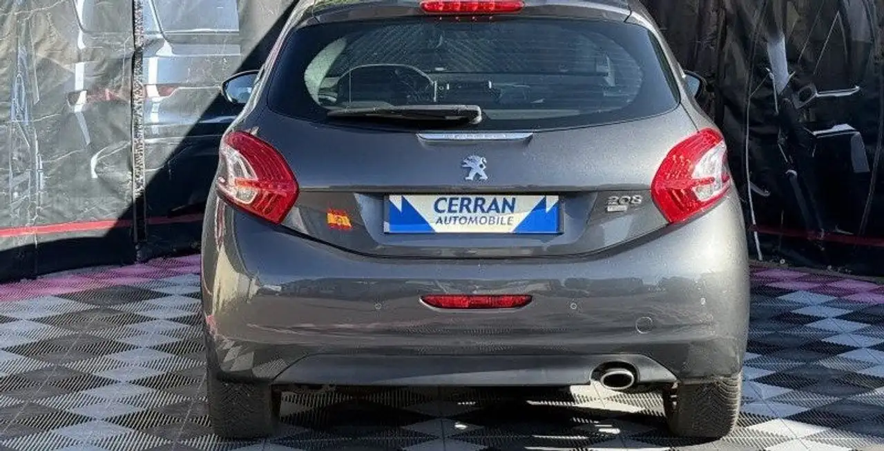 Peugeot 208 208 — photo 48