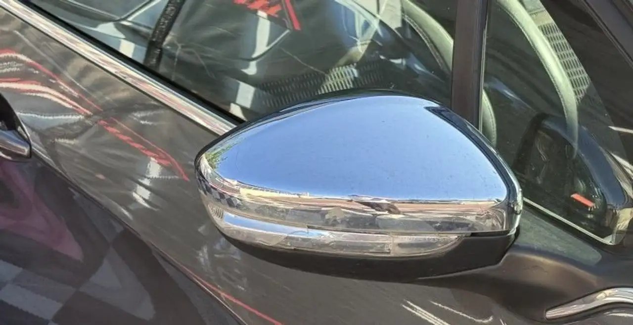 Peugeot 208 208 — photo 37