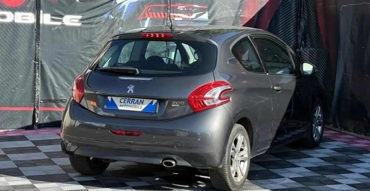 Peugeot 208 208 — photo 4